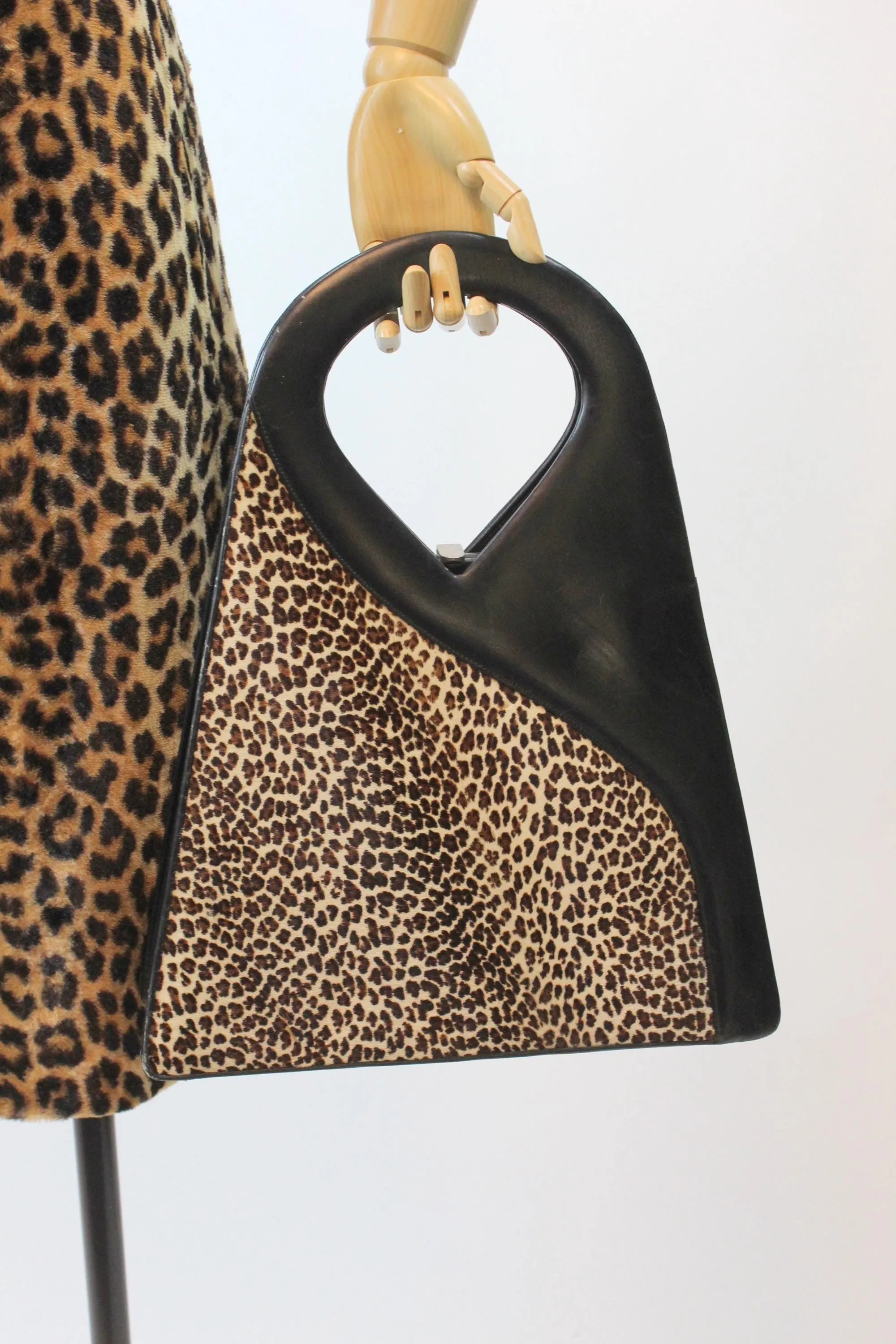 1960s STRUCTURED trapezoid leopard handbag PURSE | new fall winter