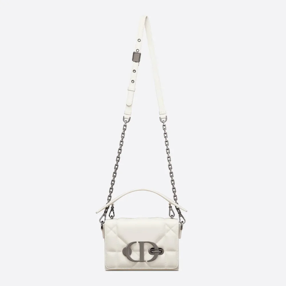30 MONTAIGNE BOX BAG WITH HANDLE