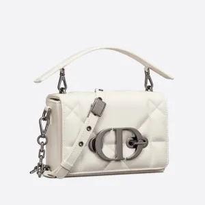 30 MONTAIGNE BOX BAG WITH HANDLE