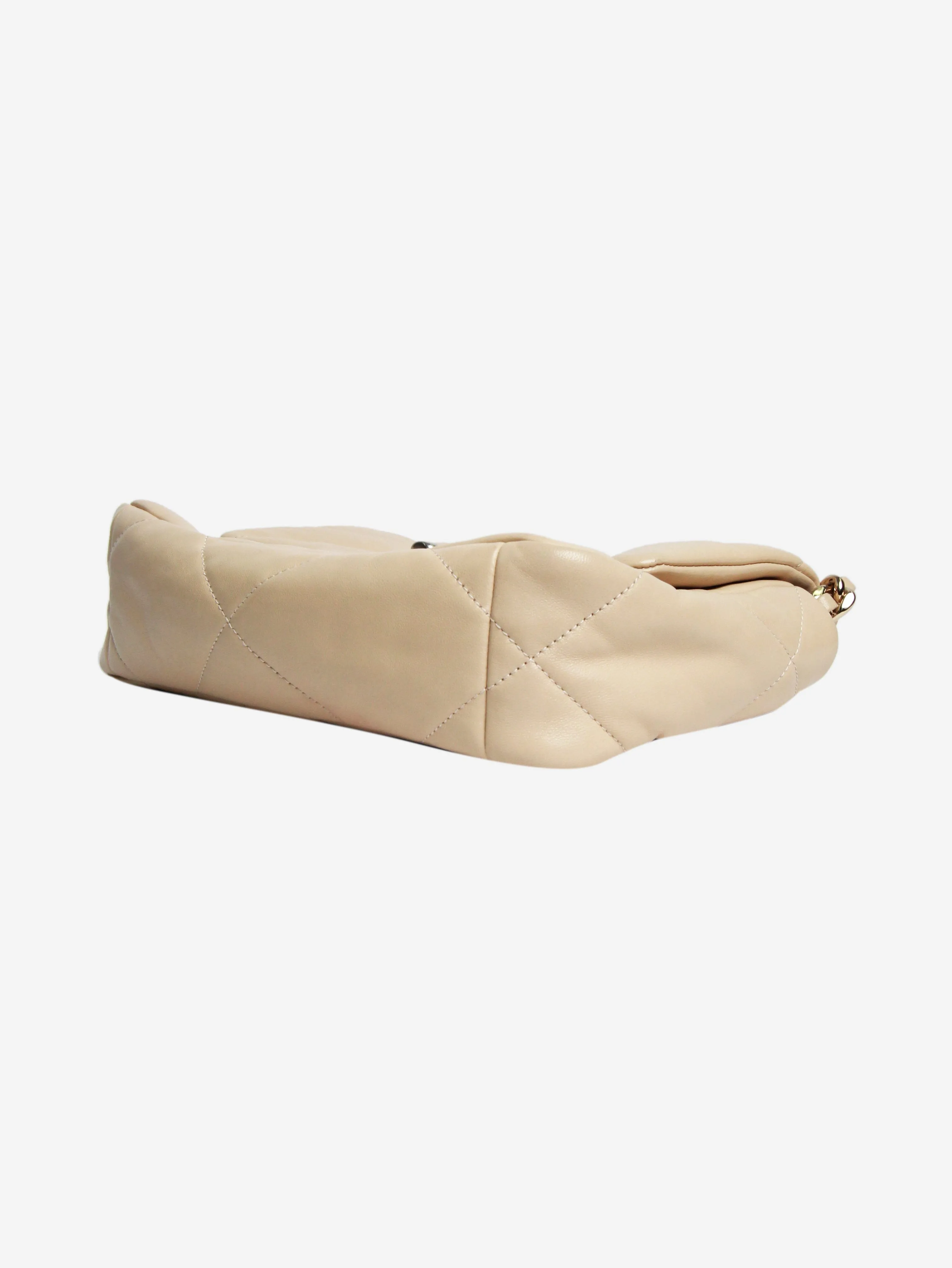 Beige medium 19 lambskin bag