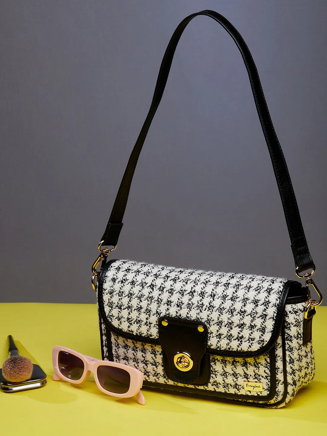 Berrylush Women White & Black Quilted Pattern PU Fabric Detachable Sling Strap Regular Shoulder Bag