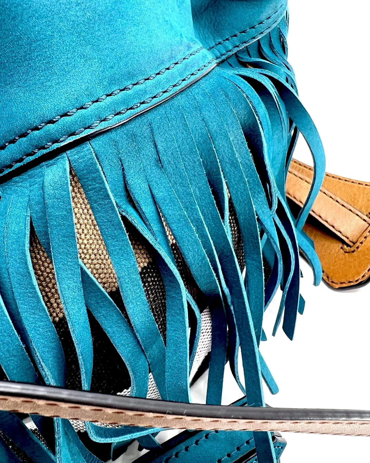 BURBERRY SMALL SUEDE FRINGE BELGROVE BUCKET BAG