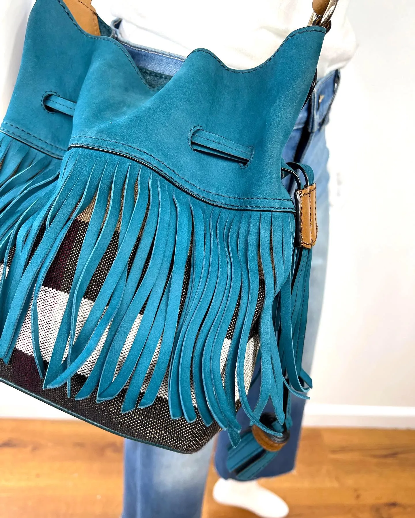 BURBERRY SMALL SUEDE FRINGE BELGROVE BUCKET BAG