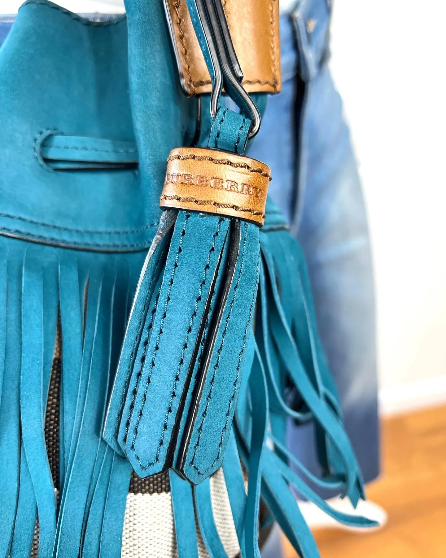 BURBERRY SMALL SUEDE FRINGE BELGROVE BUCKET BAG