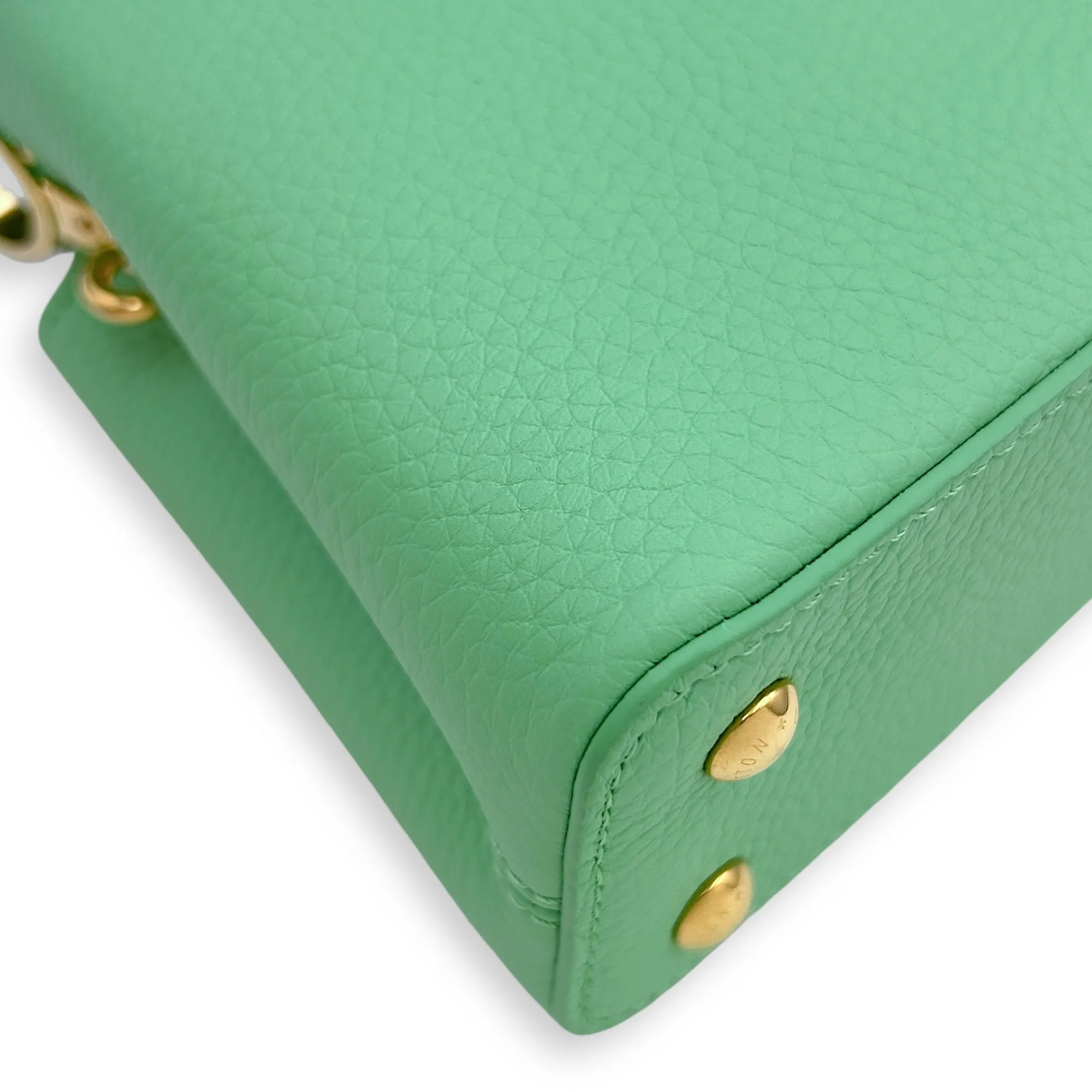 Capucines Mini Vert Pomme Crossbody Bag in Taurillon Leather, Gold hardware