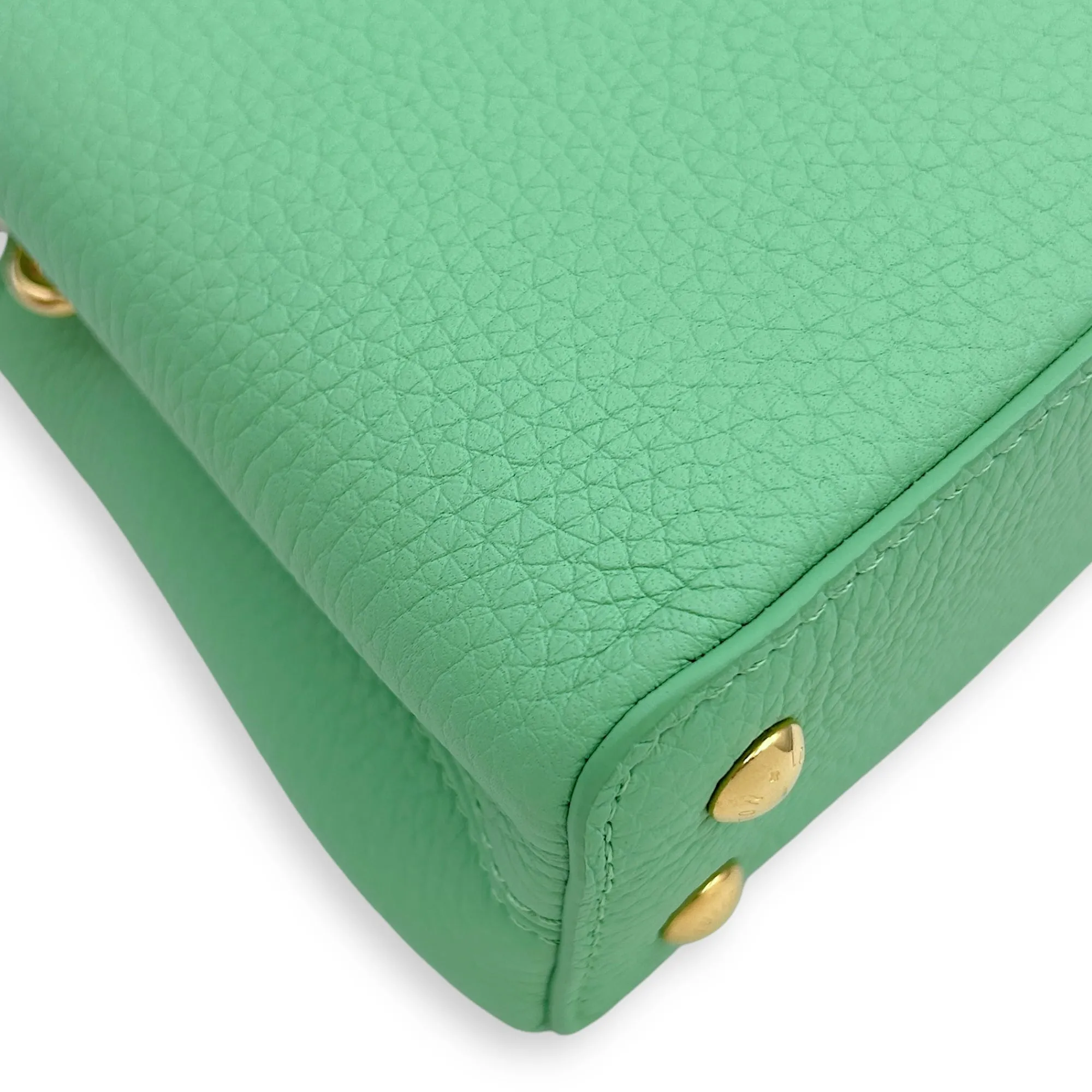 Capucines Mini Vert Pomme Crossbody Bag in Taurillon Leather, Gold hardware