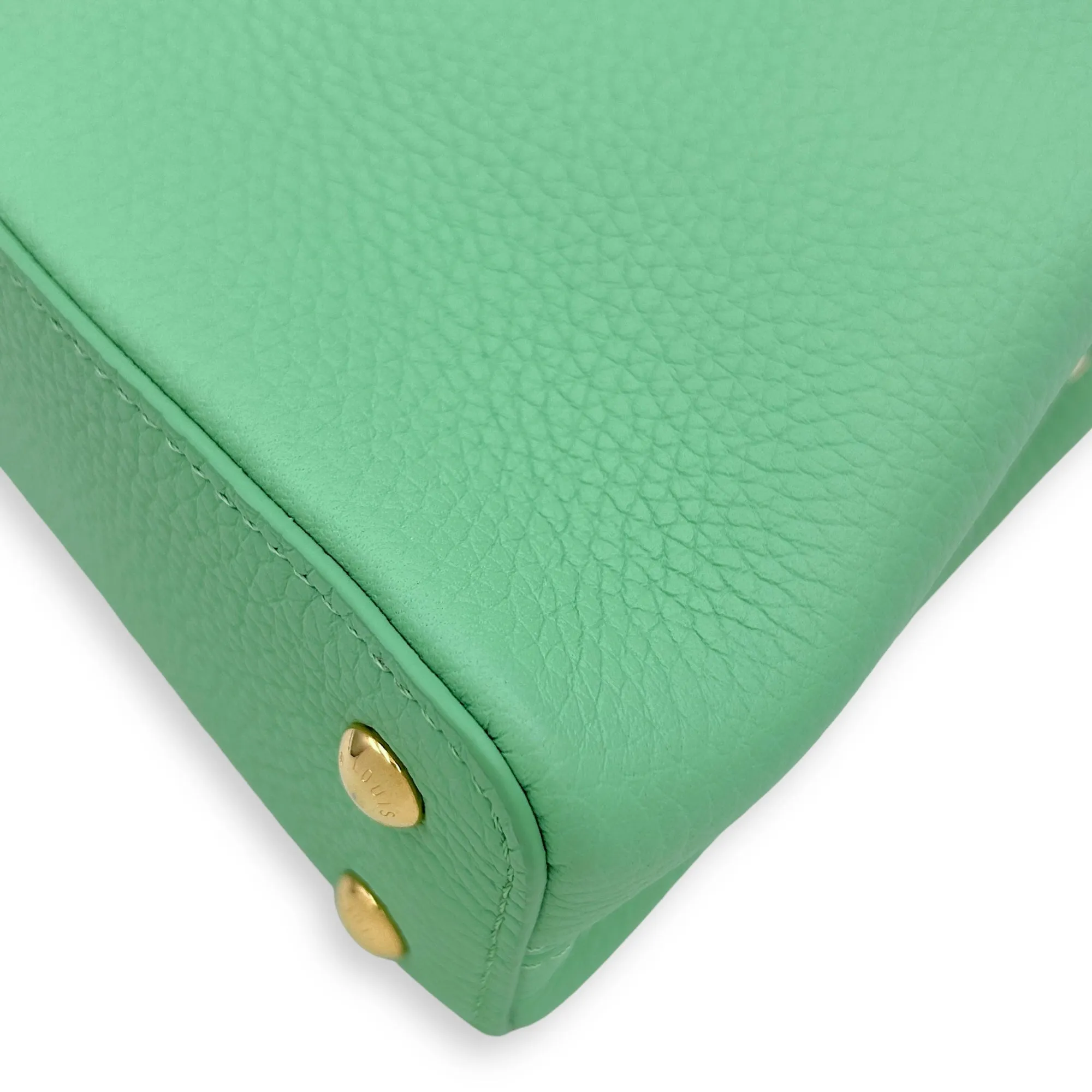 Capucines Mini Vert Pomme Crossbody Bag in Taurillon Leather, Gold hardware