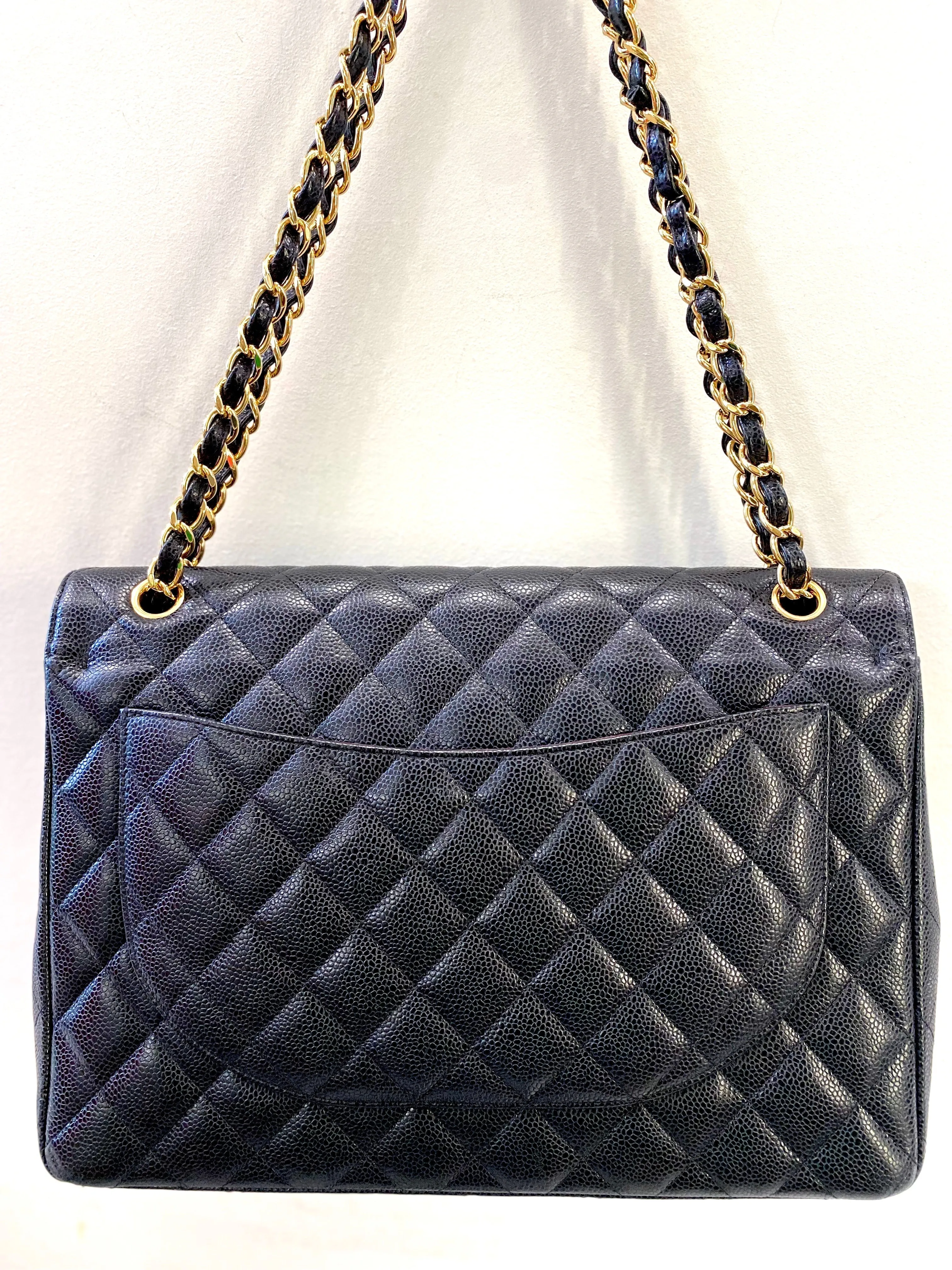 CHANEL CAVIAR QUILTED MAXI DOUBLE FLAP BAG
