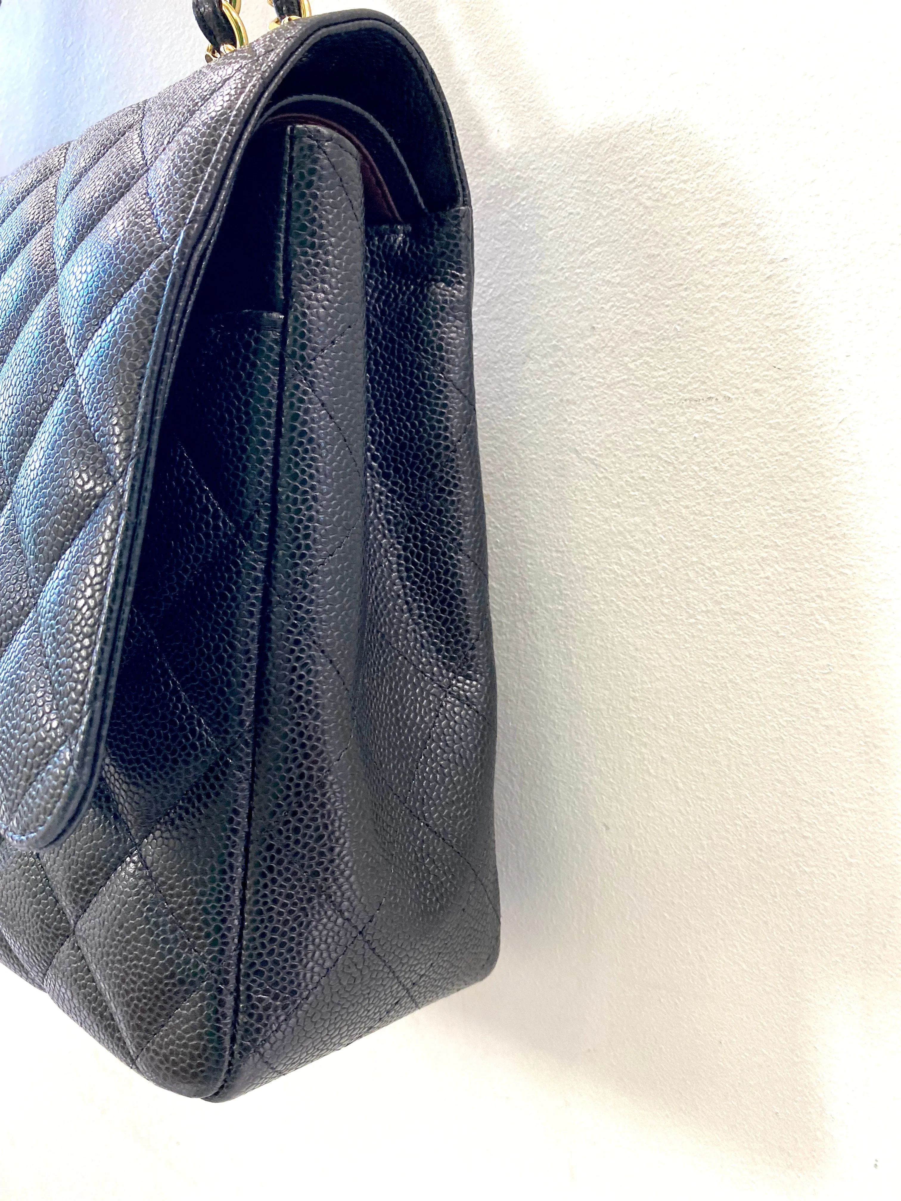 CHANEL CAVIAR QUILTED MAXI DOUBLE FLAP BAG