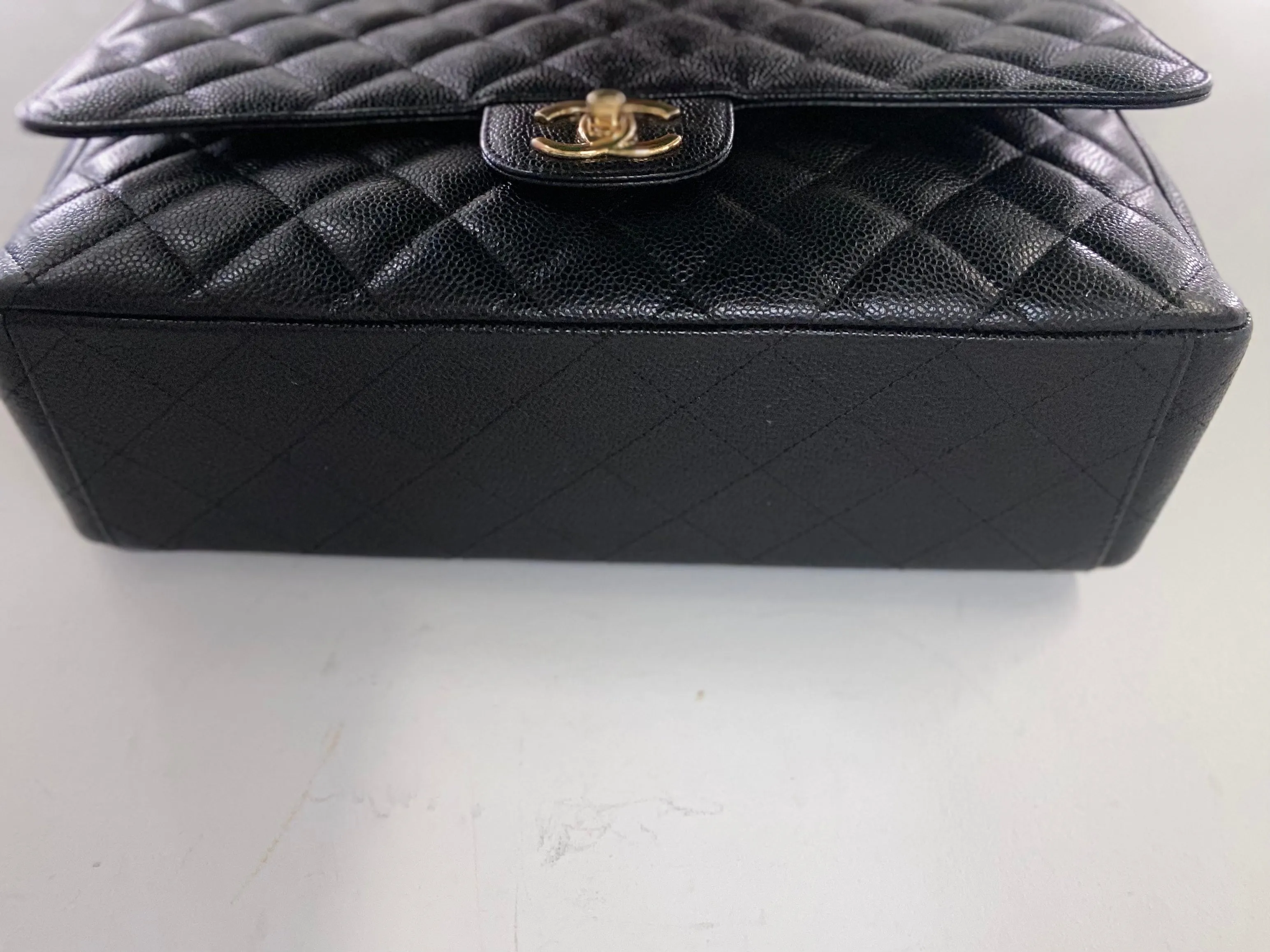 CHANEL CAVIAR QUILTED MAXI DOUBLE FLAP BAG