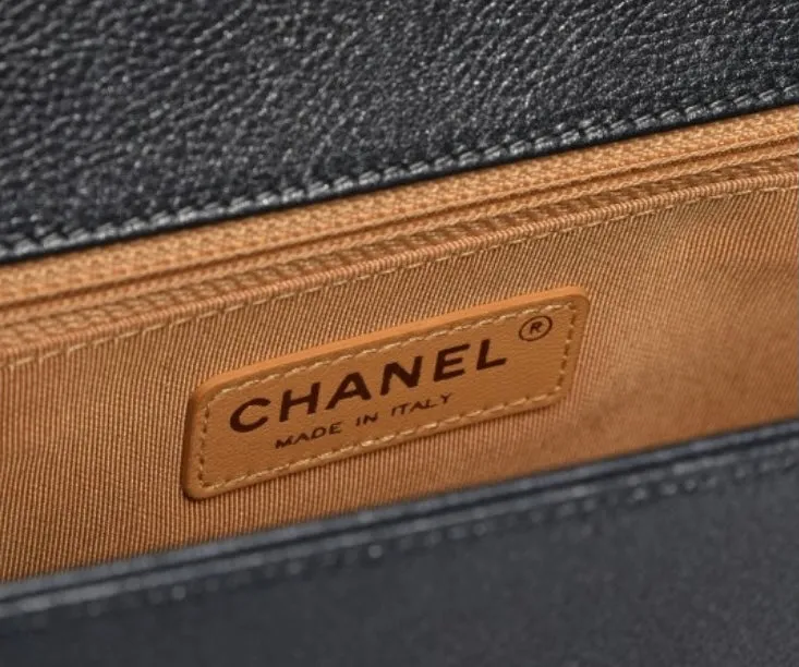 CHANEL CAVIAR QUILTED MEDIUM BOY FLAP BAG