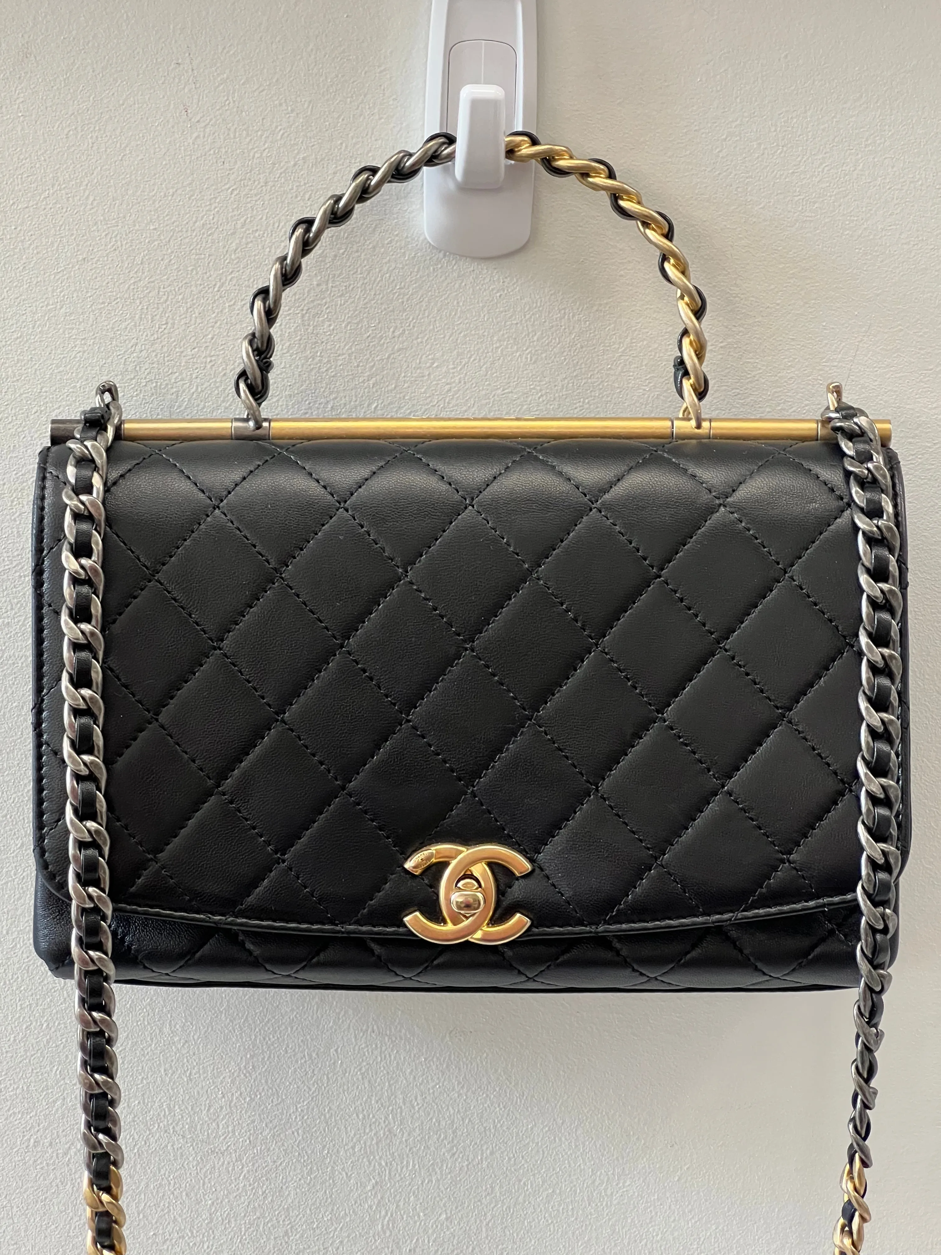 CHANEL TWO-TONE CHAIN QUILTED LAMBSKIN TOP HANDLE FLAP BAG