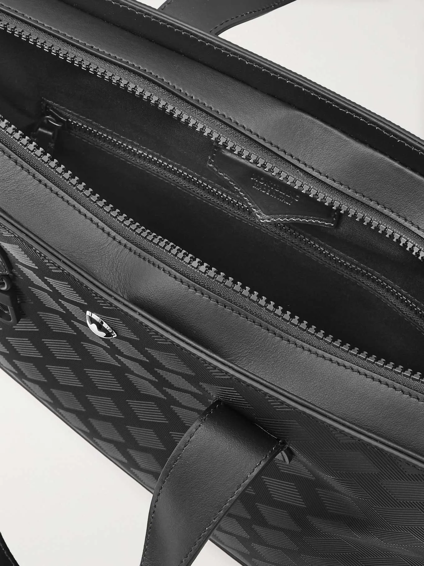 Extreme 3.0 Cross-Grain Leather Document Holder