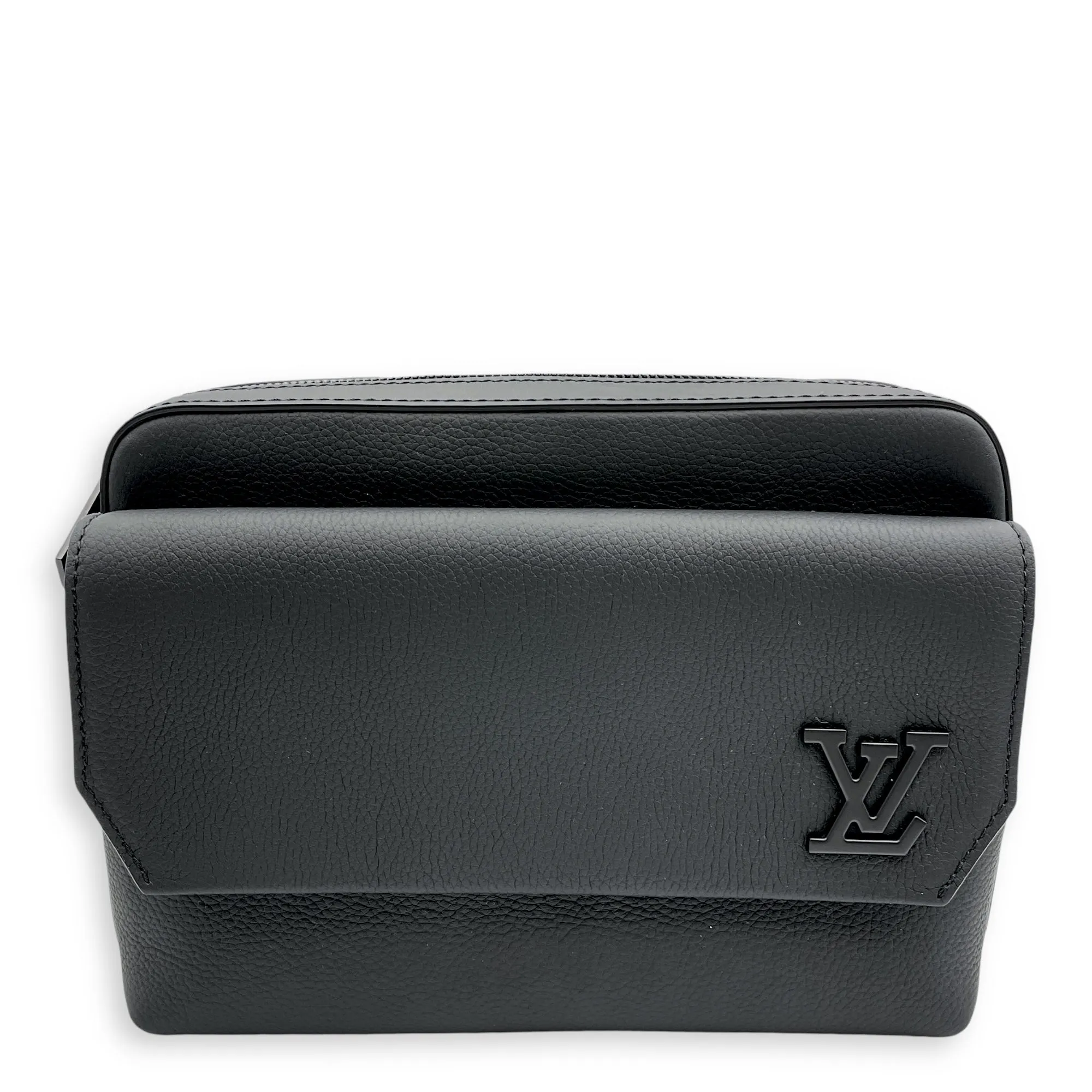 Fastline Messenger 23.5x18x7cm Black Crossbody Bag in Calfskin, Black powder coated hardware