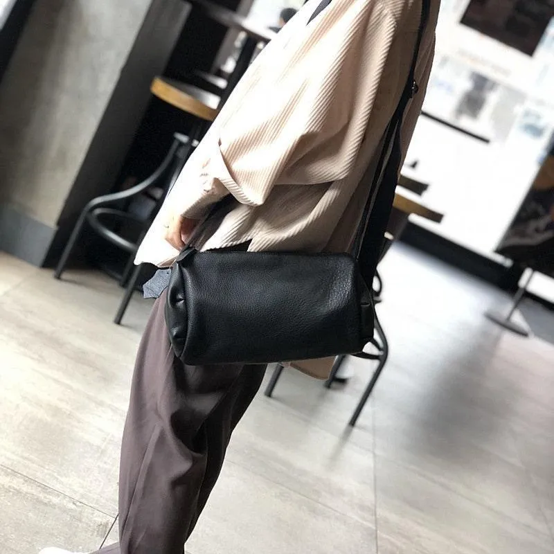 Full Grain Leather Bag, Handcrafted Cowhide Cylinder Bag, Barrel bag, Round Leather Bag, Small Shoulder Bag, Soft Light Casual Bag, Gift