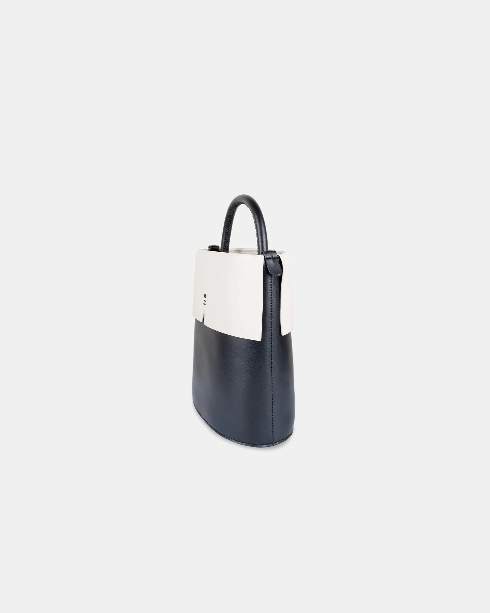 Gaia Bucket Bag - THYME & OAT
