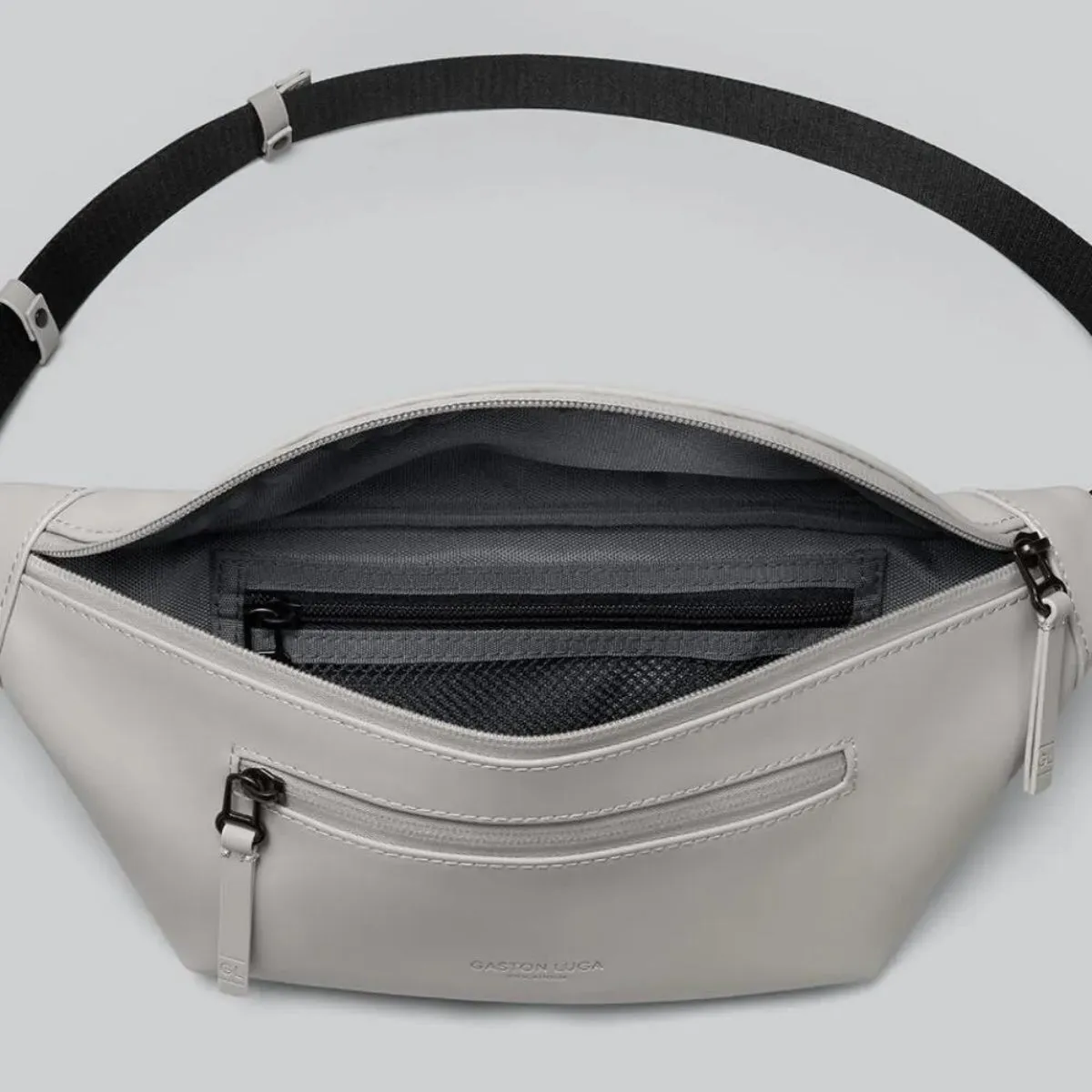Gaston Luga Splash Bum Bag in Taupe
