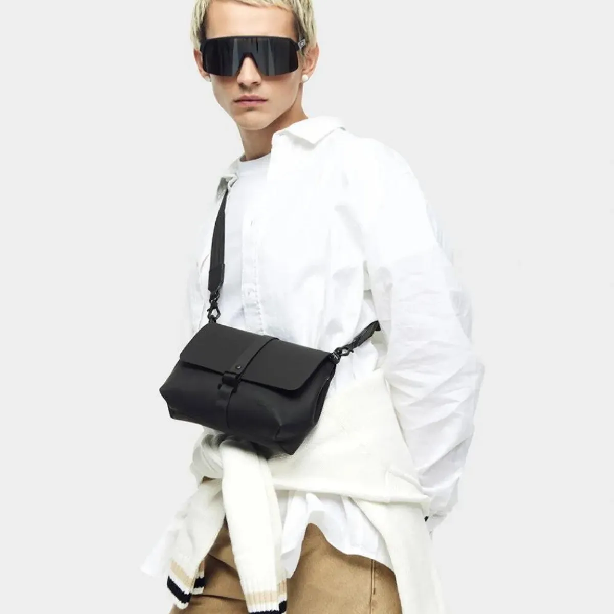 Gaston Luga Splash Crossbody Bag in Black