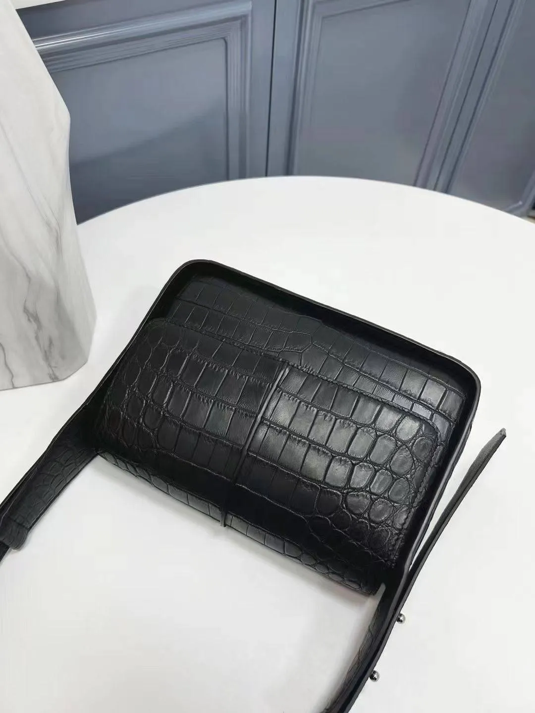 Genuine Crocodile Leather Womens  Underarm Shoulder Bag Black