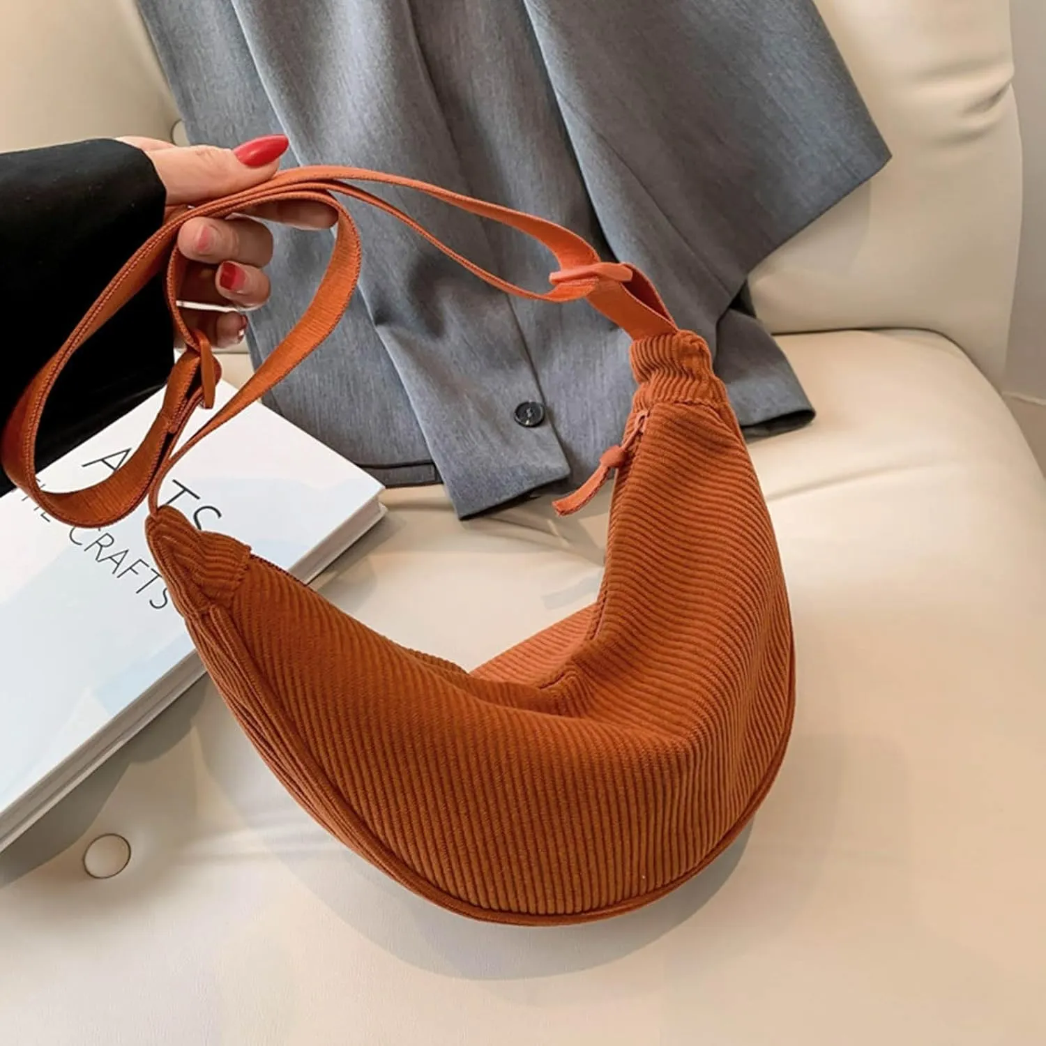 Handbag, Pebble Turnlock Messenger 28 Quilted Crossbody Purse for Women Trendy Ladies Shoulder Bag with Chain Designer Purses