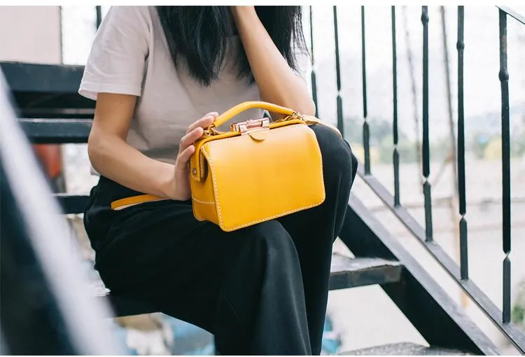 Handmade Womens Leather Doctor Handbag Purse Small Side Bag Doctor Bags for Women
