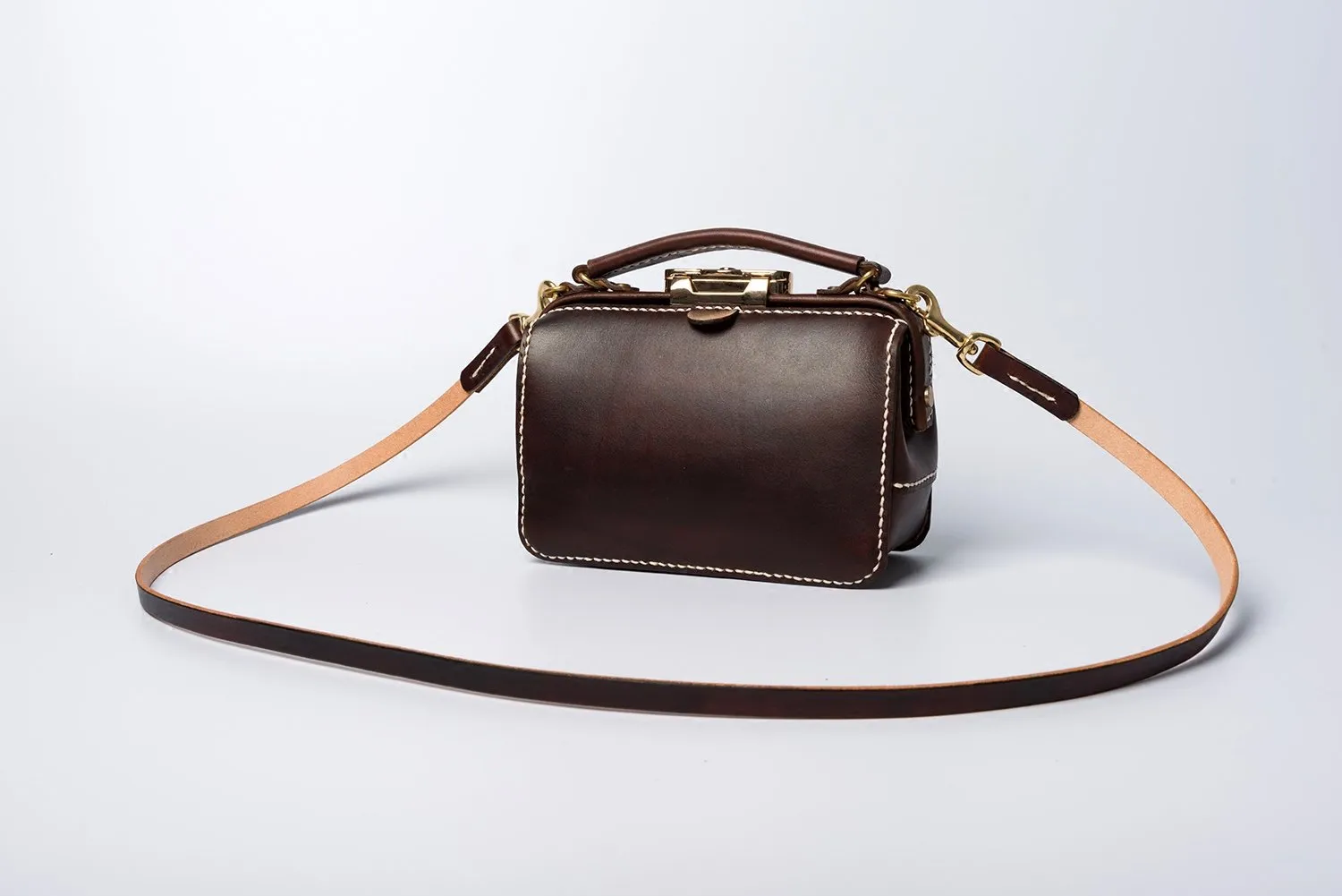 Handmade Womens Leather Doctor Handbag Purse Small Side Bag Doctor Bags for Women