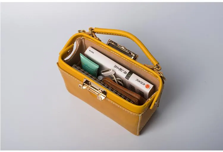 Handmade Womens Leather Doctor Handbag Purse Small Side Bag Doctor Bags for Women