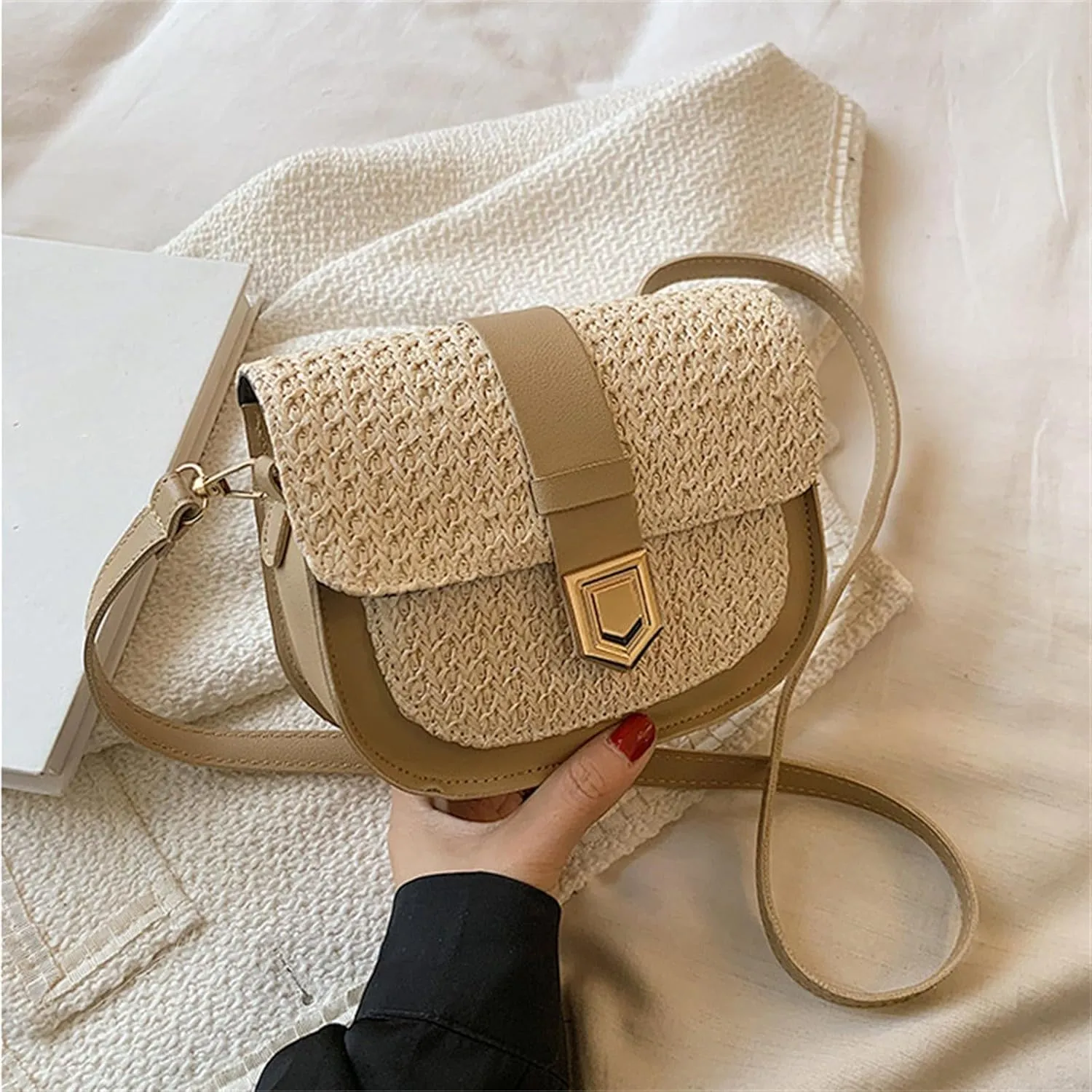 IQYU Shoulder Bags Men's Laptop 17 Women's Bag, Braided Bag, Simple Small Fresh Shoulder Bag with One Shoulder, Saddle Bag, Shoulder Bags Women's Sporty
