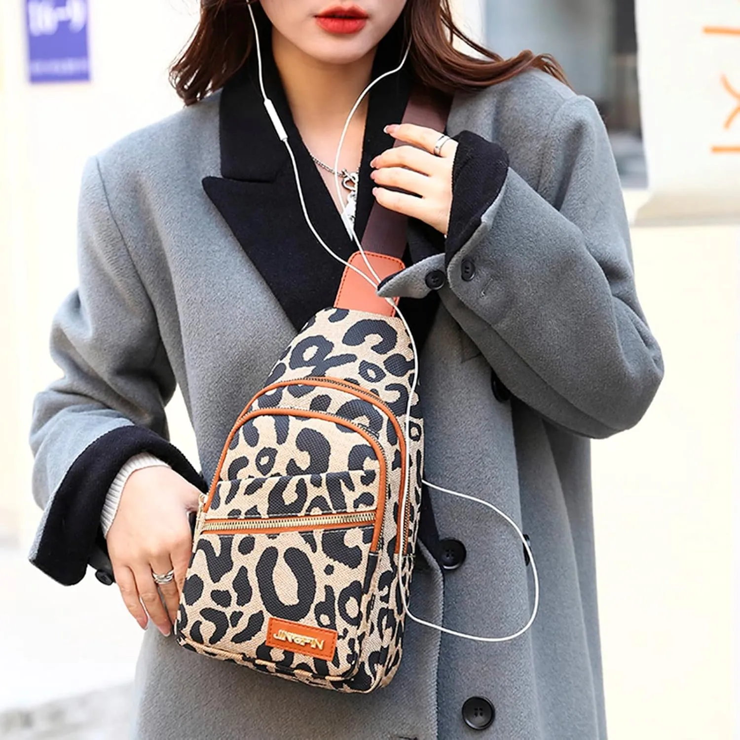 Lightweight Small Crossbody Bag for Women Men Anti Theft Small Sling Bags for Women Hiking Essentials Bag