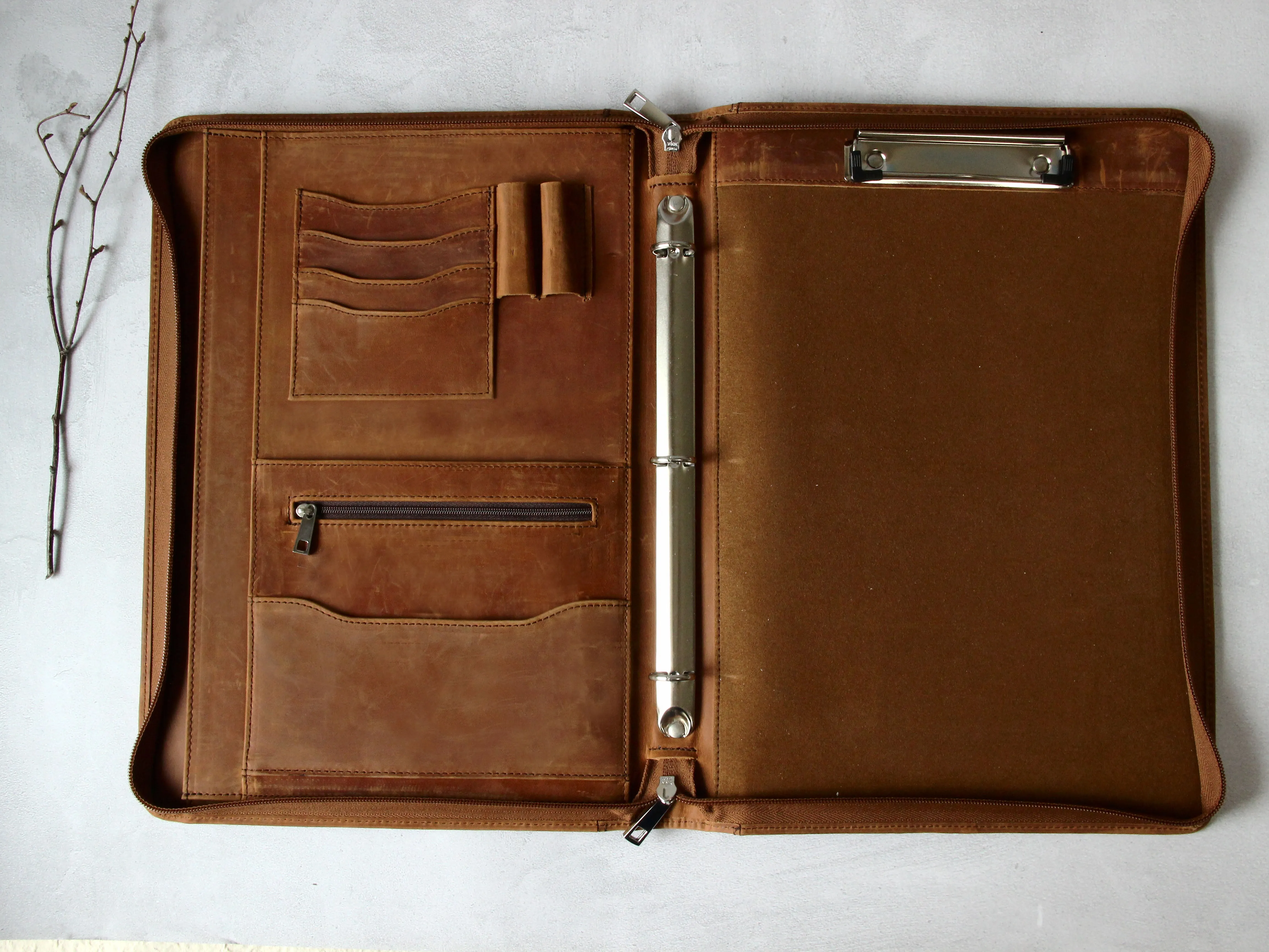 Logo Custom 3 Distressed Vintage Leather 3 Ring Binder with Clipboard