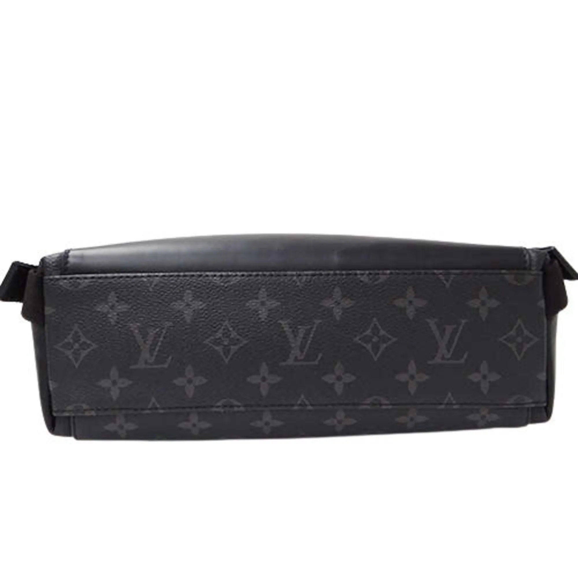 Louis Vuitton Messenger Voyager  Canvas Shoulder Bag ()