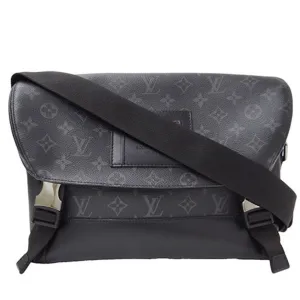 Louis Vuitton Messenger Voyager  Canvas Shoulder Bag ()