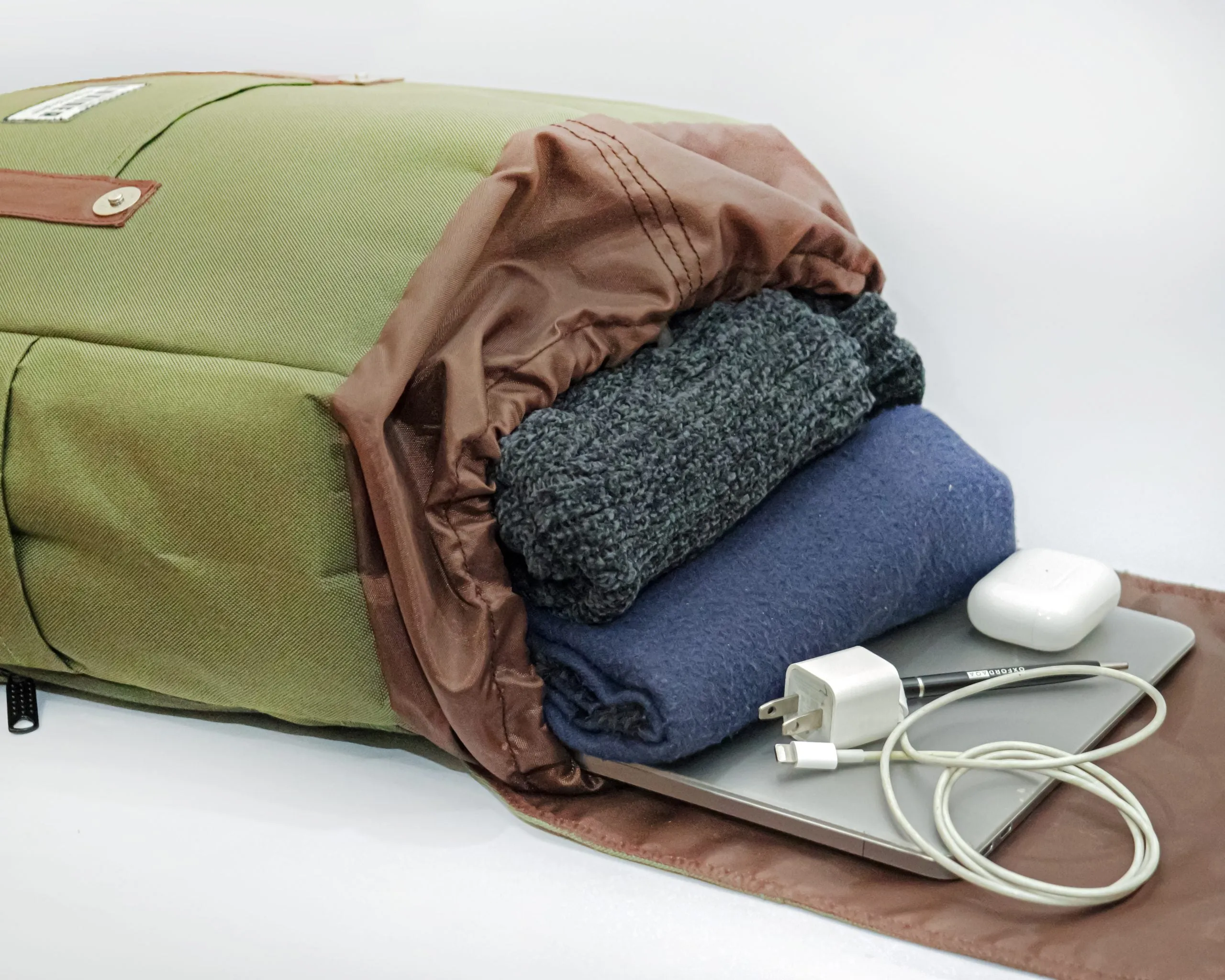 Luxider Green Travel Bacpack