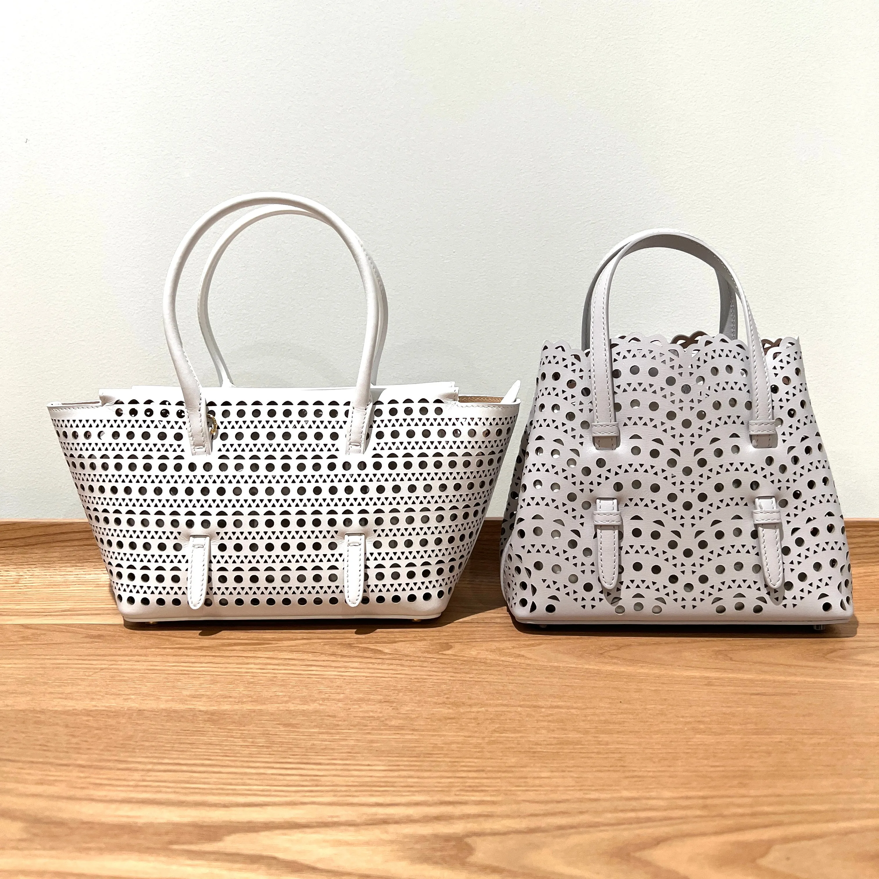 Mina 20 Wave Lux Calfskin, Gris Perle