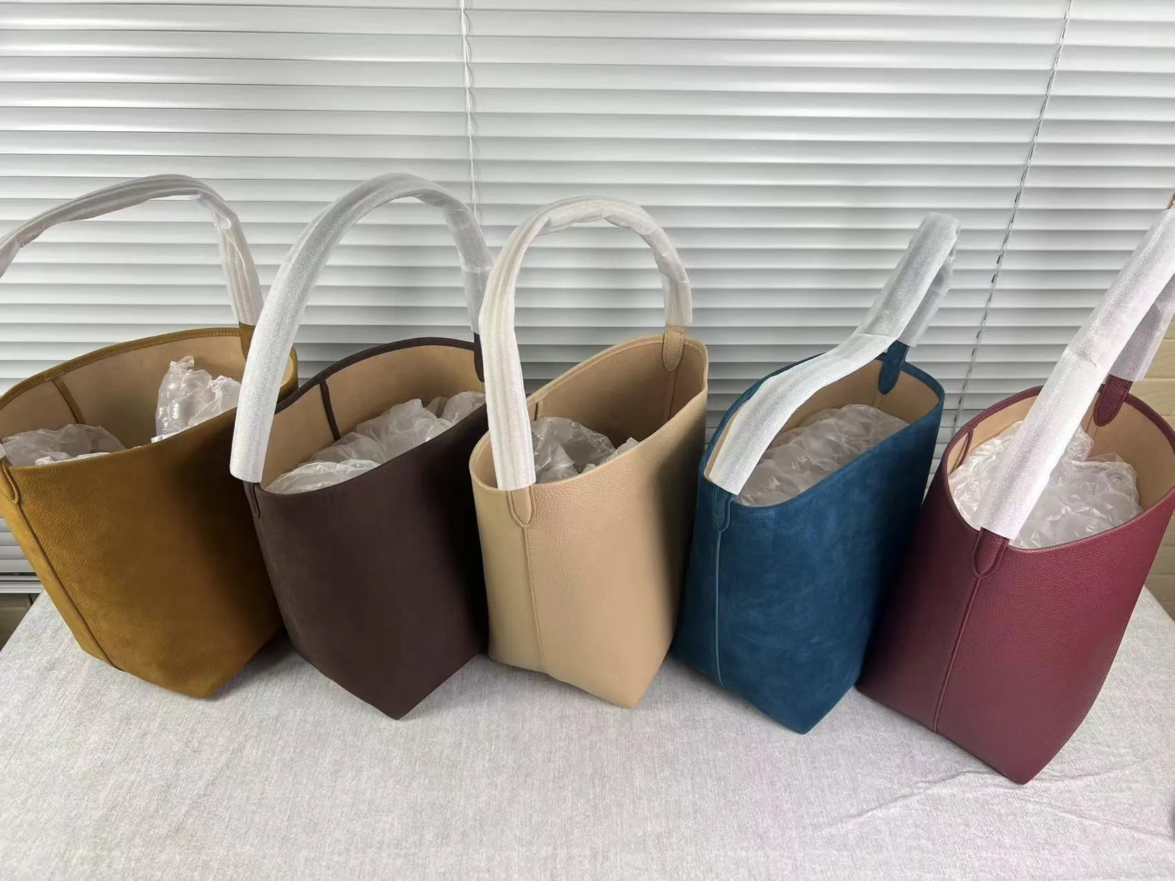 Minimalist Classic Leather Bucket Bag | Large Leather Tote Bag | Fashion Shoulder Bag, Tan Mummy Bag, Everyday Bag, Unisex Bag