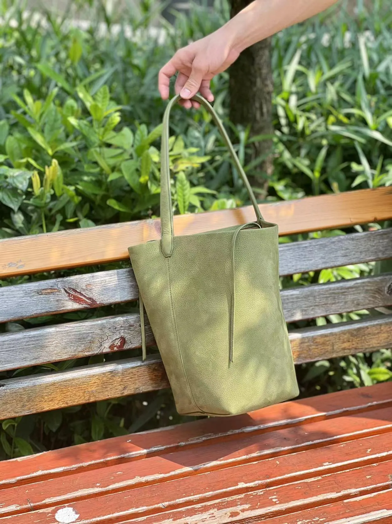 Minimalist Classic Leather Bucket Bag | Large Leather Tote Bag | Fashion Shoulder Bag, Tan Mummy Bag, Everyday Bag, Unisex Bag
