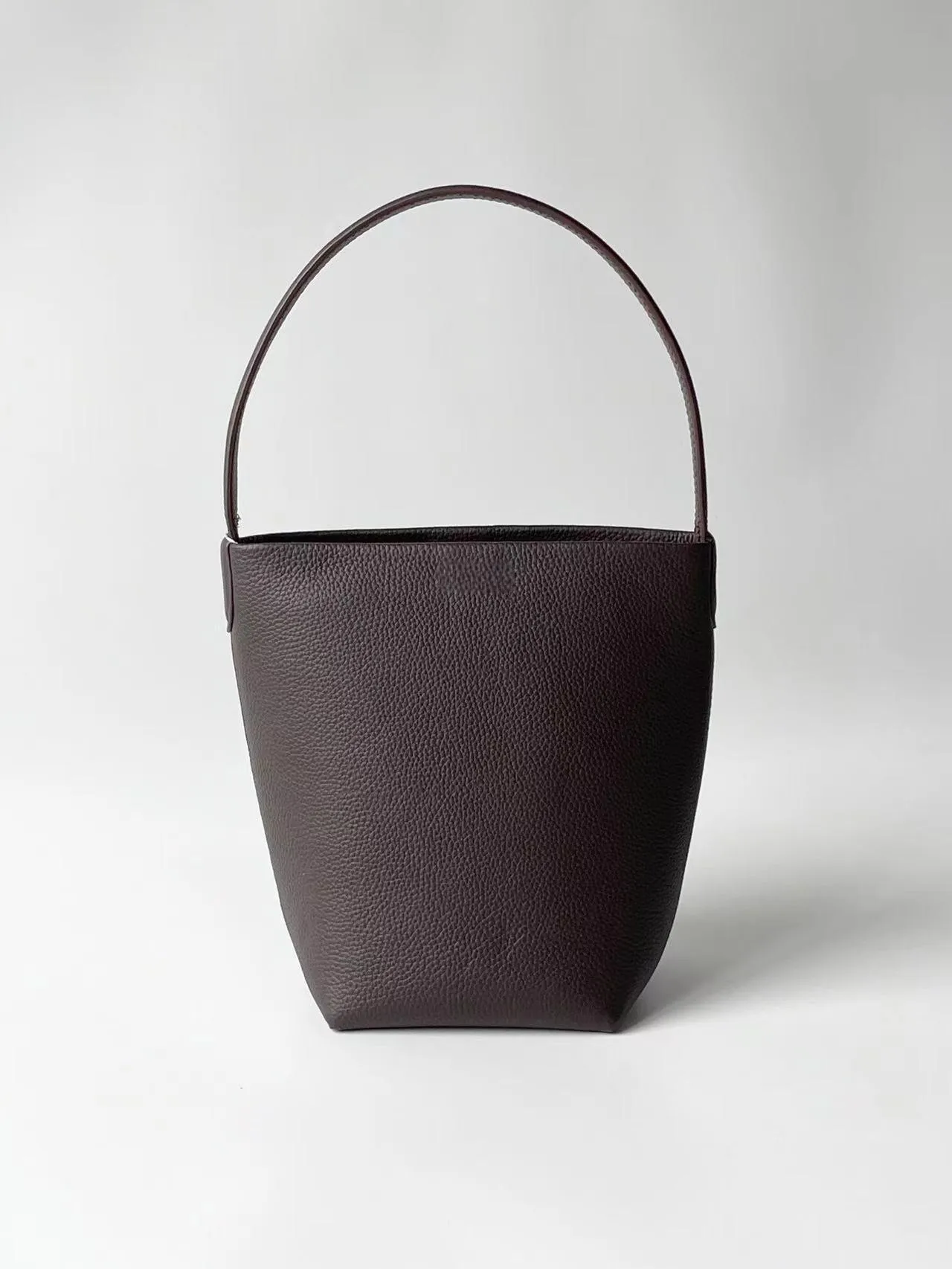 Minimalist Classic Leather Bucket Bag | Large Leather Tote Bag | Fashion Shoulder Bag, Tan Mummy Bag, Everyday Bag, Unisex Bag
