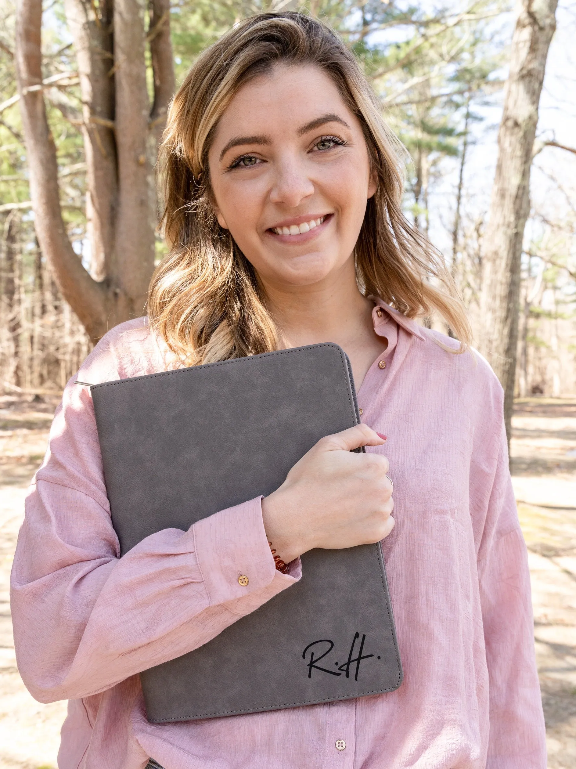 Personalized Vegan Leather Business Portfolio with Zipper