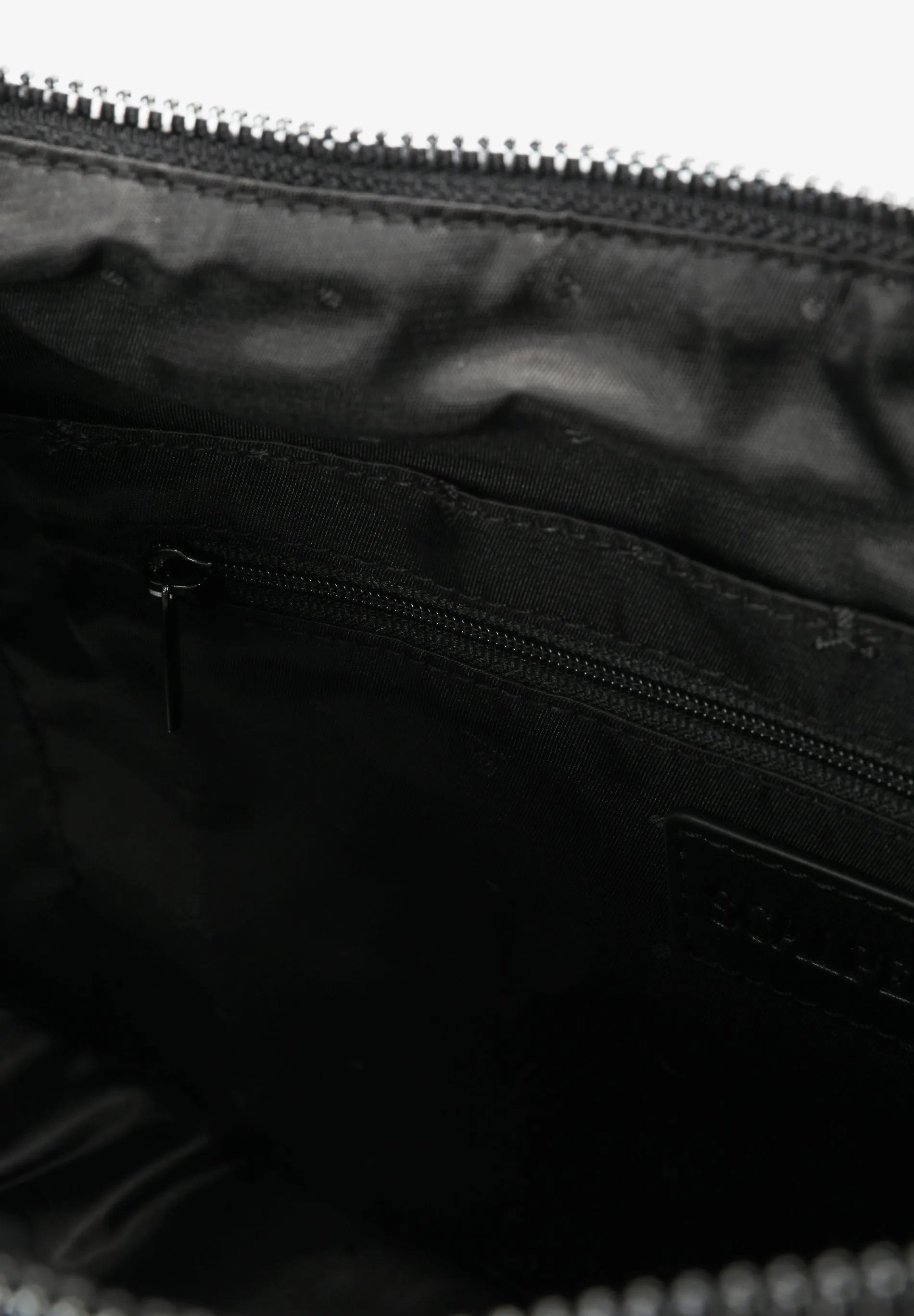 QUILTED SHOULDER BAG