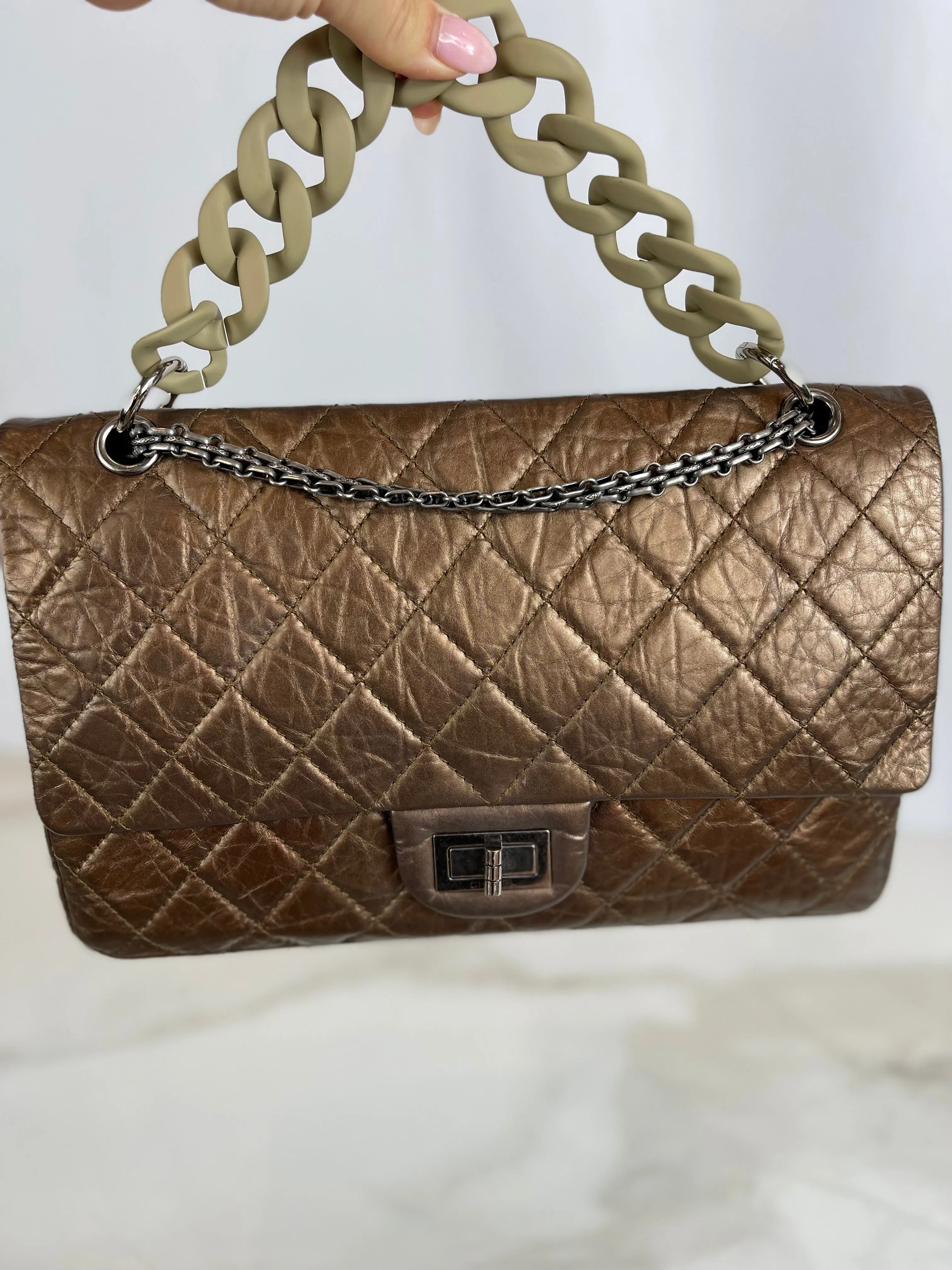 "SUGAR DADDY” Matte Acrylic Top Handle Chain 12"