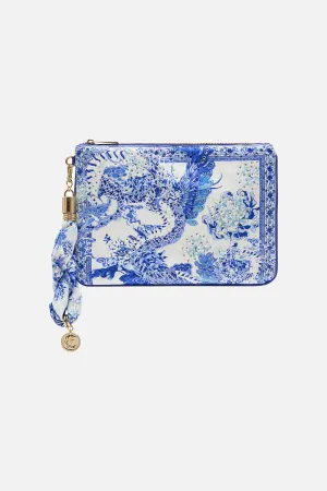 SCARF CLUTCH HEART OF A DRAGON