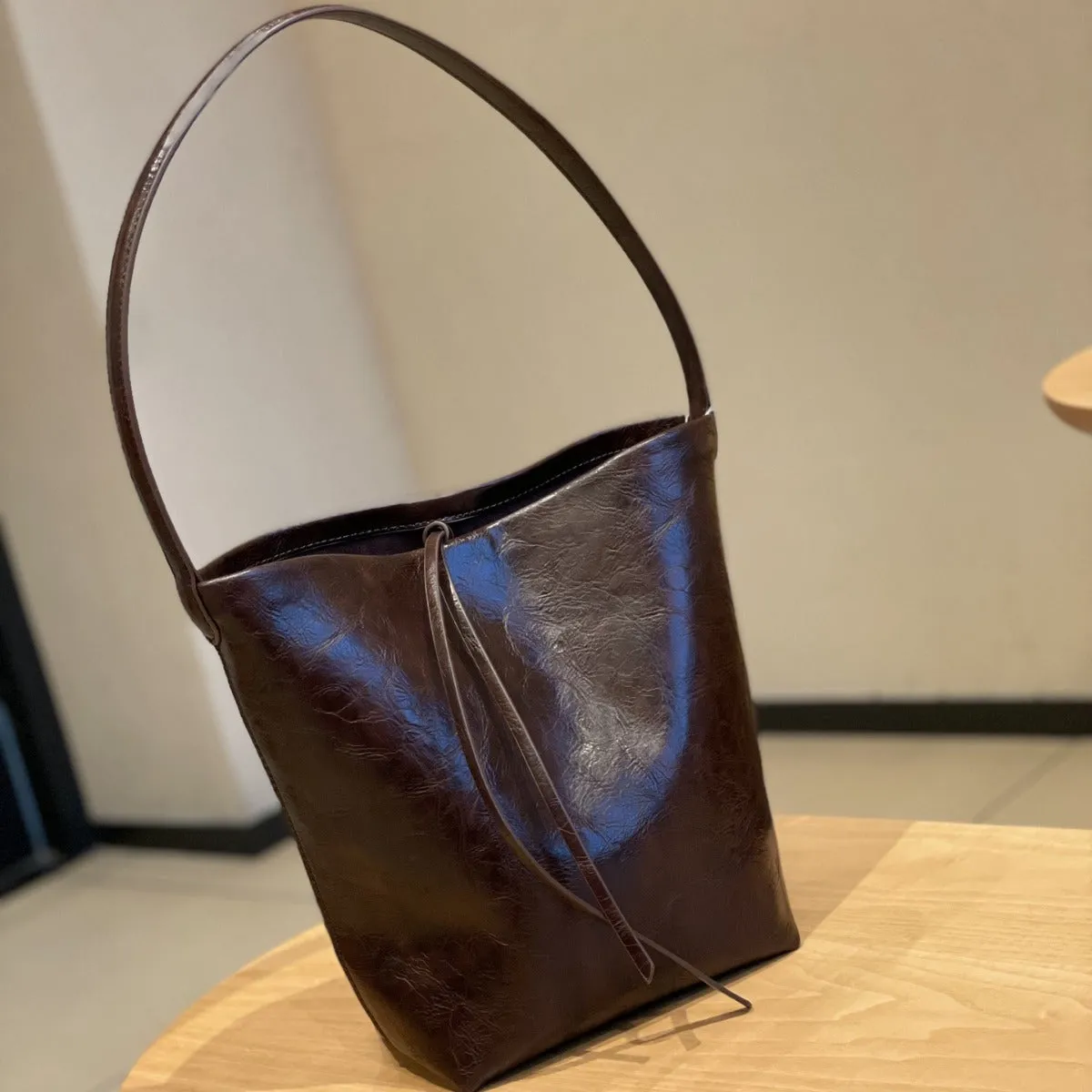 SEALBEER popular New Tote Bag Large Capacity Autumn and Winter Retro Versatile Fashion Shoulder Bag Women's Commuter Underarm Bucket Bag