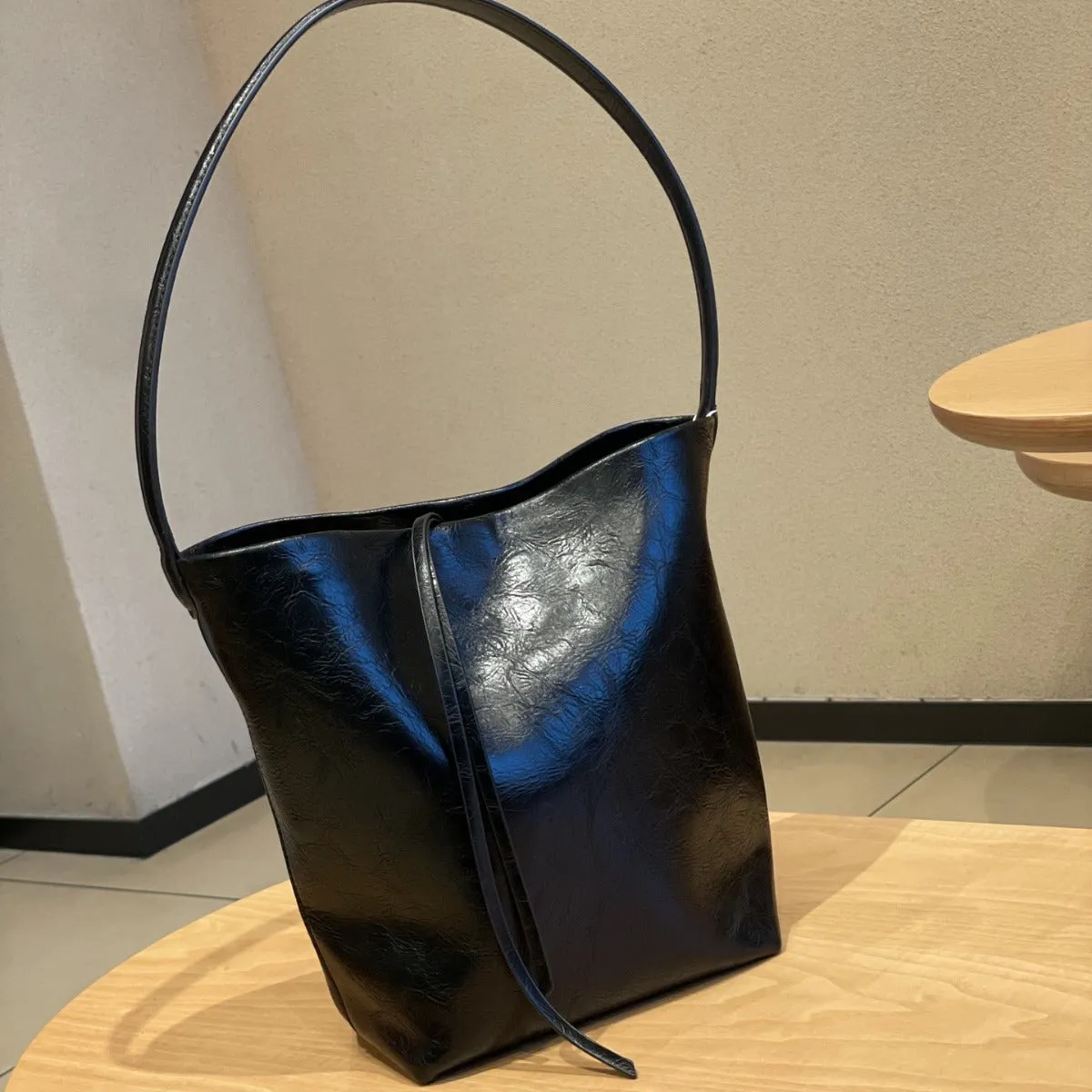 SEALBEER popular New Tote Bag Large Capacity Autumn and Winter Retro Versatile Fashion Shoulder Bag Women's Commuter Underarm Bucket Bag