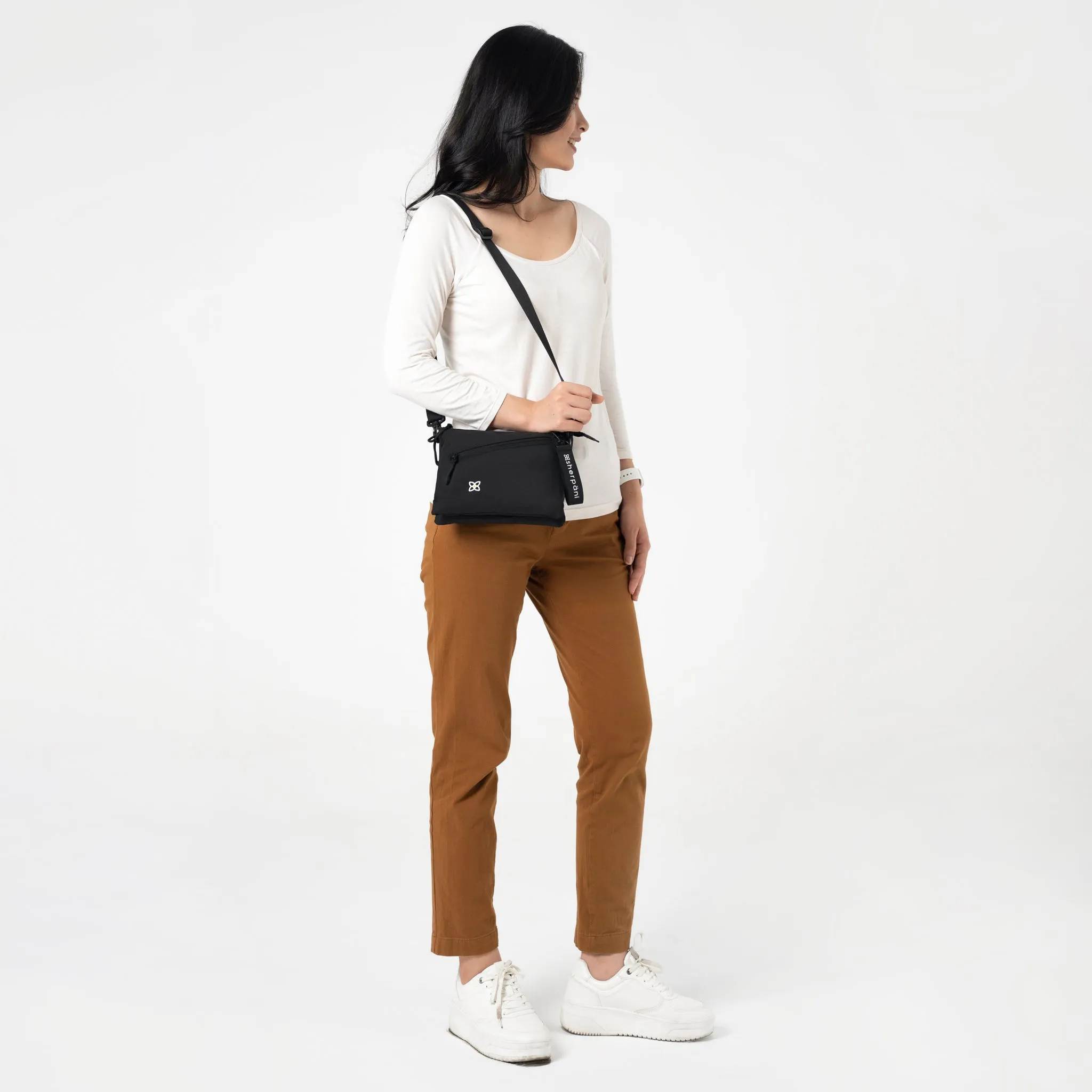 Sherpani Zoom Crossbody raven