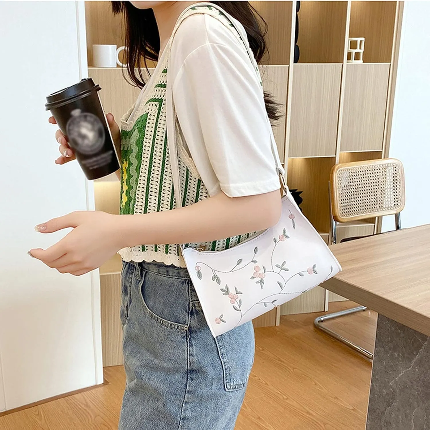 Sling Bags for Women Anti Theft Travel Women's Shoulder Bags Tote Satchel Hobo Cute Purse for Women Trendy(White)