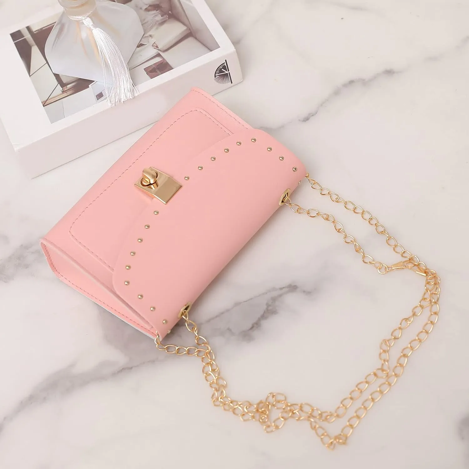 Small Tote Bag with Zipper Fashion Chain Shoulder Bag Comfortable Practical Bag
