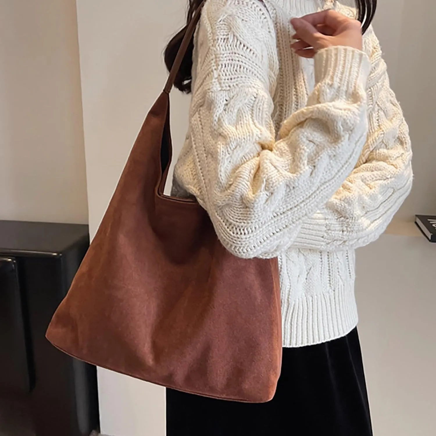 Suede Tote Bag for Women Casual Shoulder Bags Underarm Bag 2024 Stylish Large Capacity Work Handbag Retro Hobo Bag