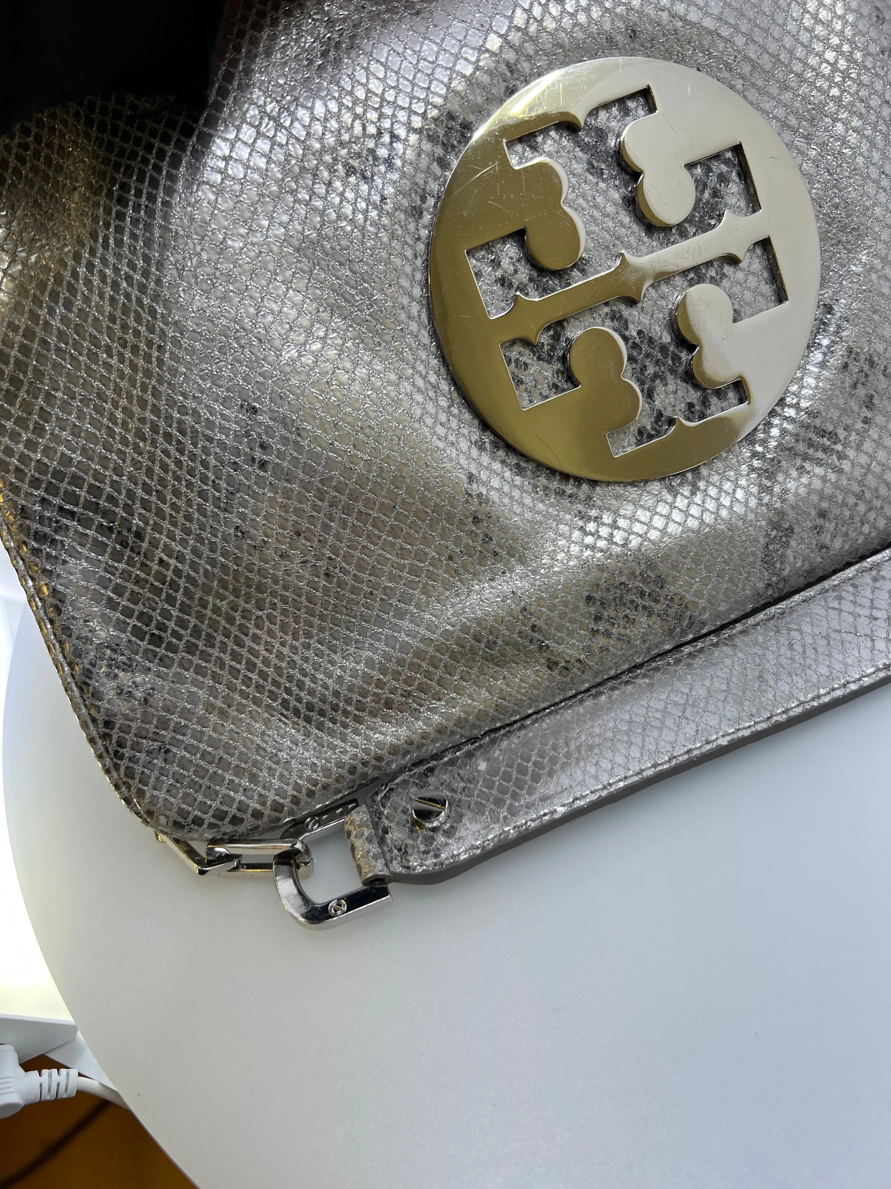 TORY BURCH METALLIC SILVER REVA CLUTCH BAG WITH CHAIN