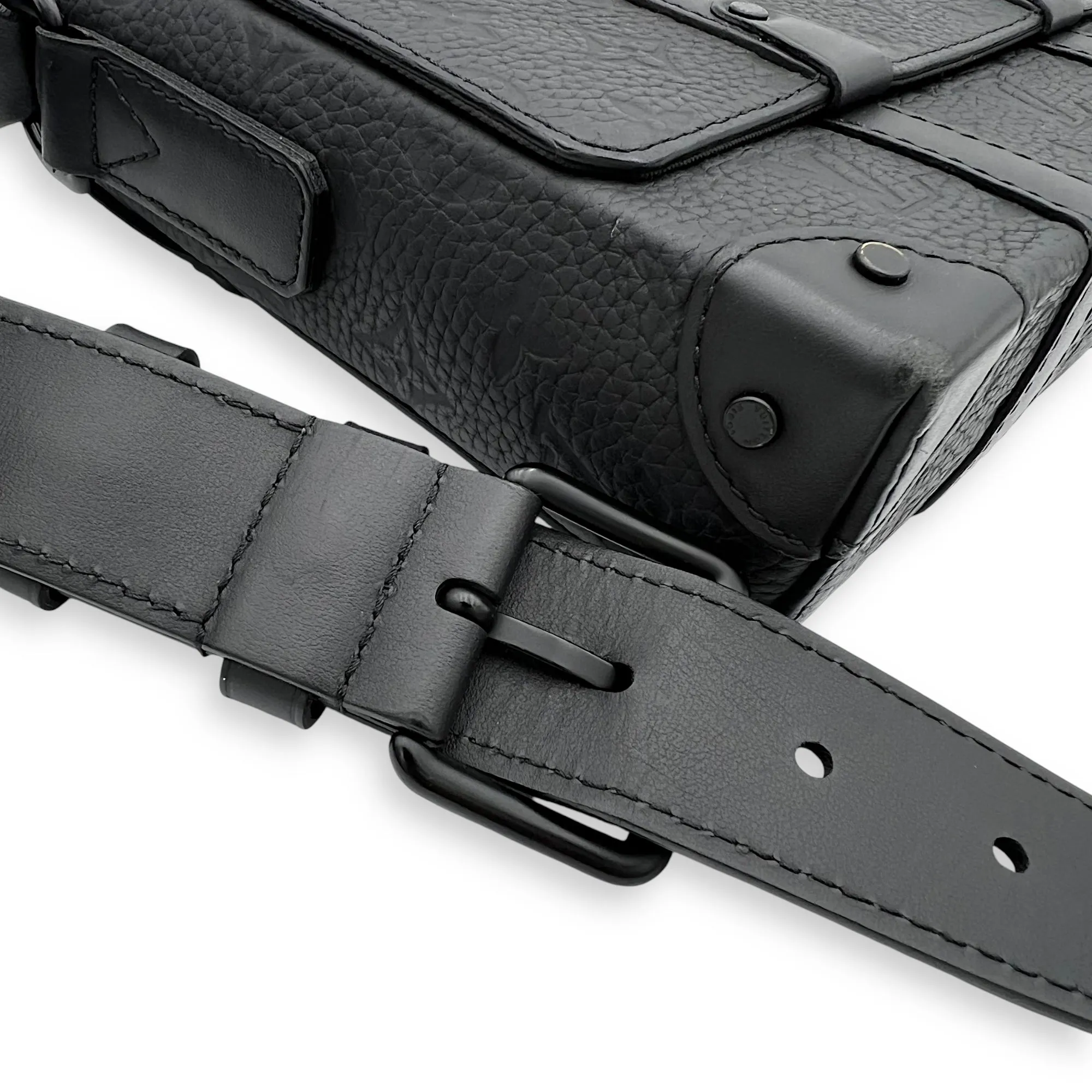 Trunk PM Black Crossbody Bag in Taurillon Monogram Leather, Lacquered Metal hardware