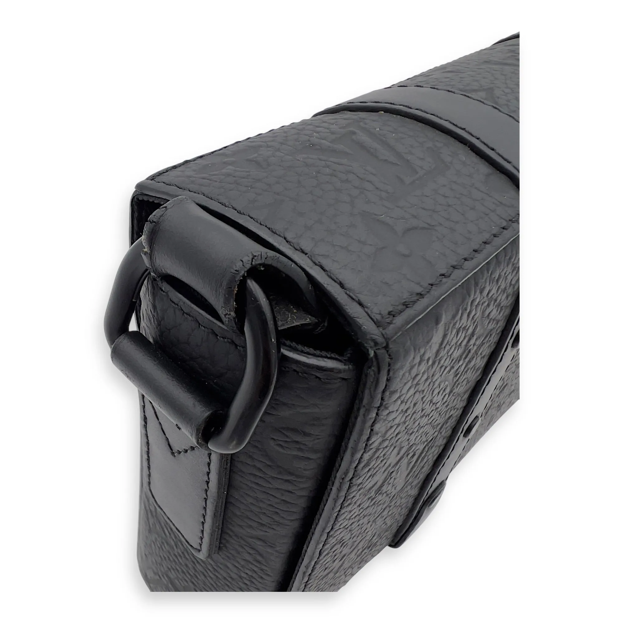Trunk PM Black Crossbody Bag in Taurillon Monogram Leather, Lacquered Metal hardware